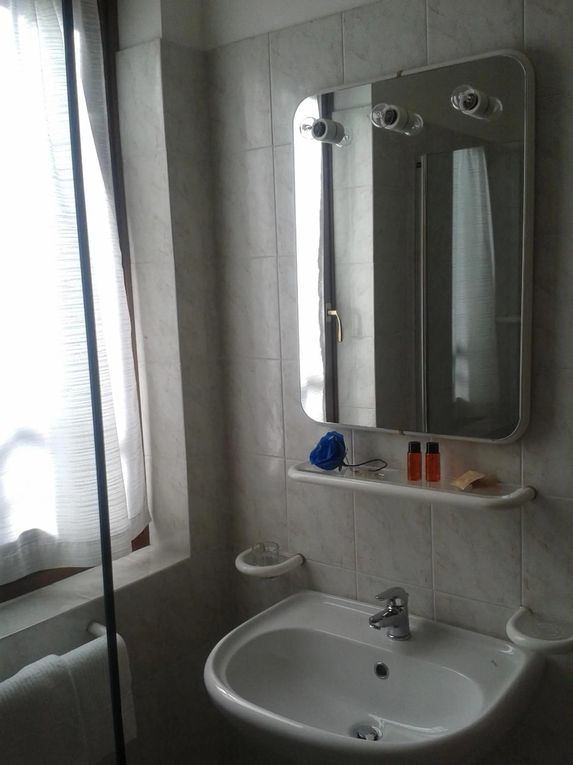 Bathroom in Hotel Garnì Al Poggio