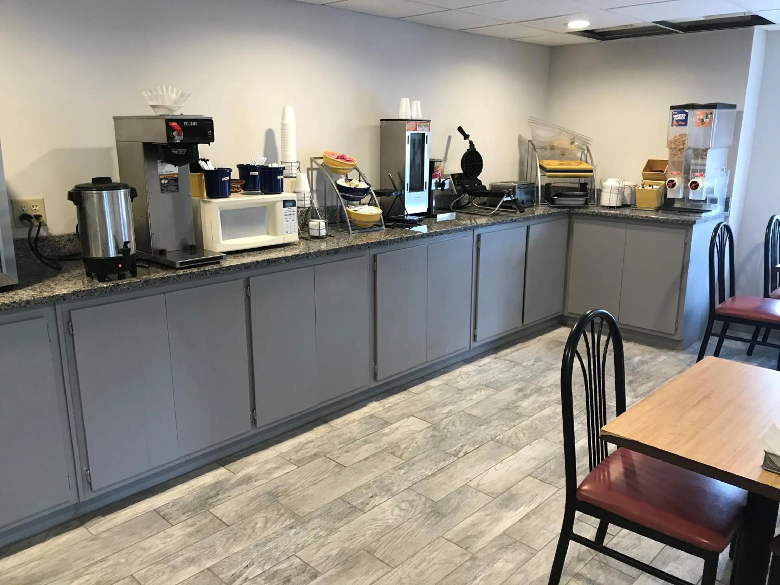 Continental breakfast in Days Inn by Wyndham Ridgeland South Carolina