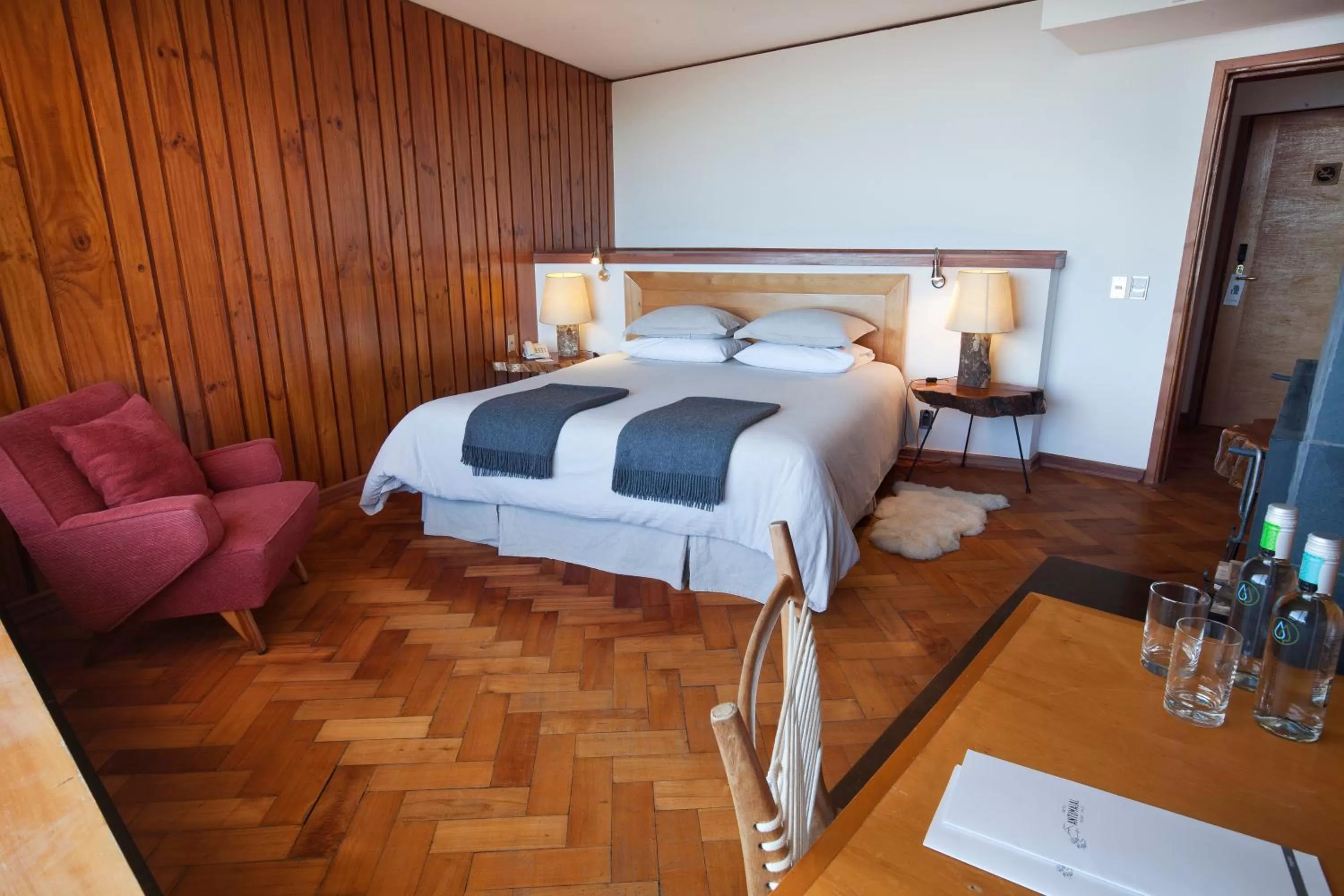 Photo of the whole room, Bed in Hotel Antumalal