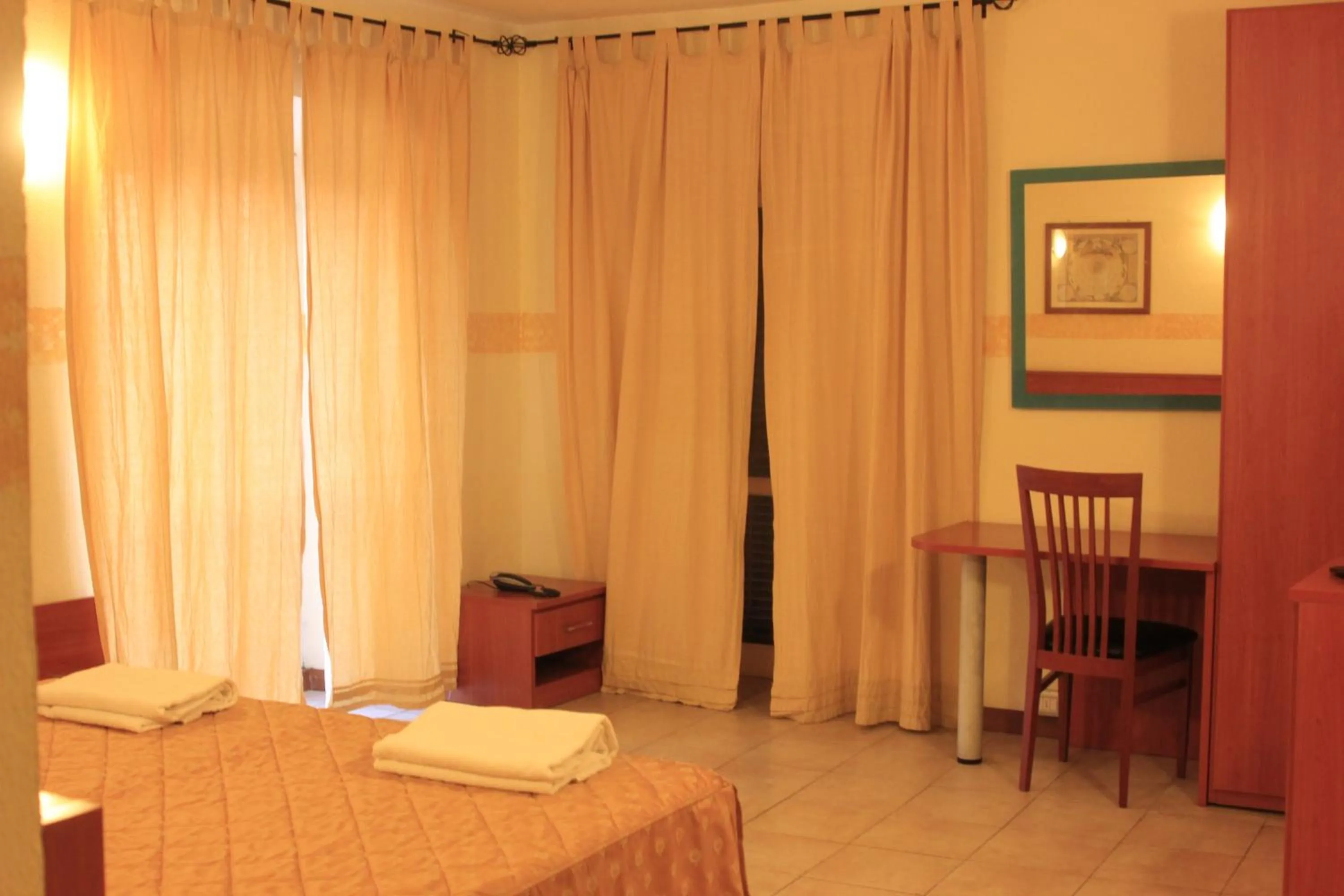 Bedroom, Bed in Hotel Bellevue