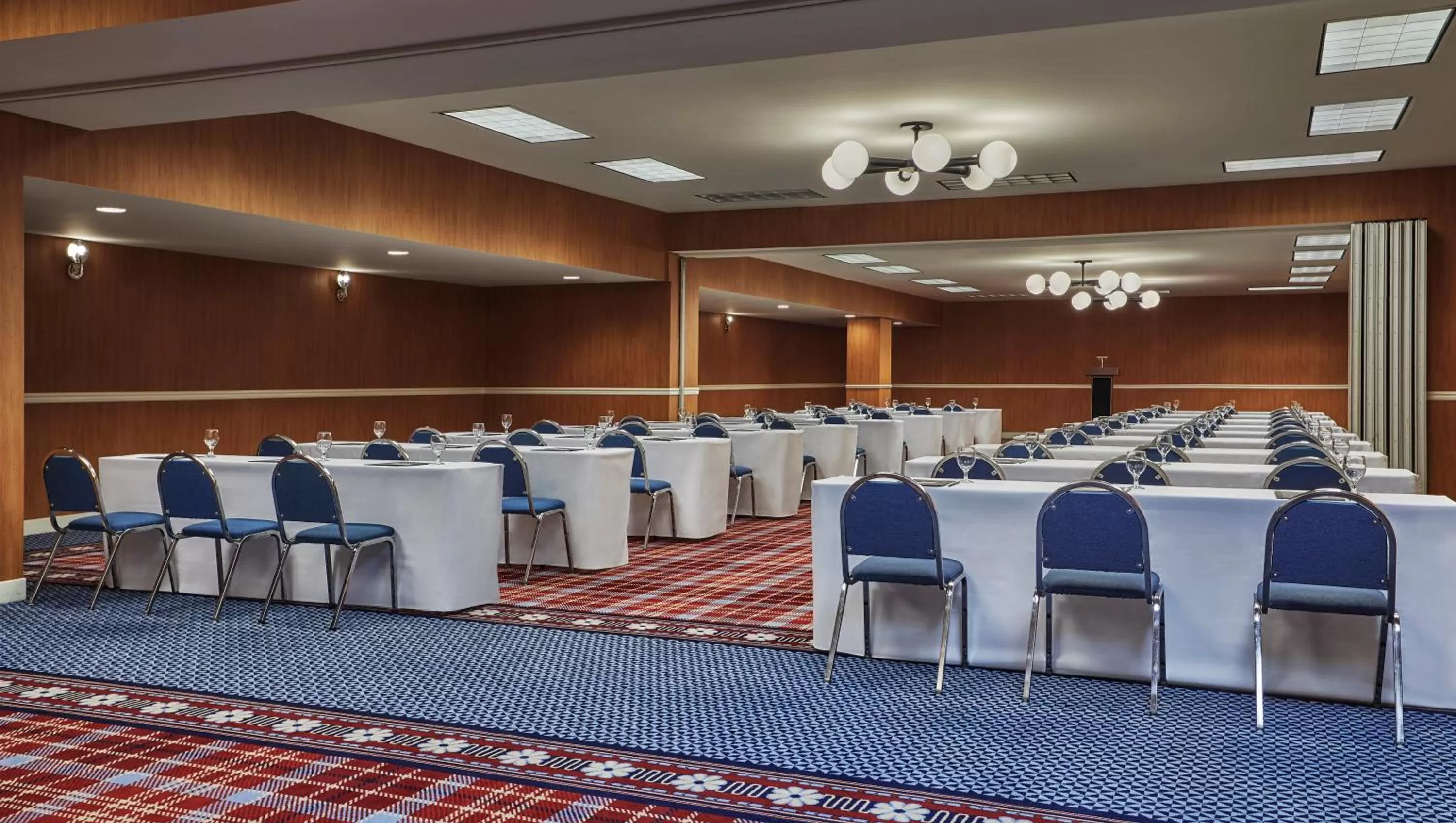 Banquet/Function facilities in Graduate by Hilton Lincoln