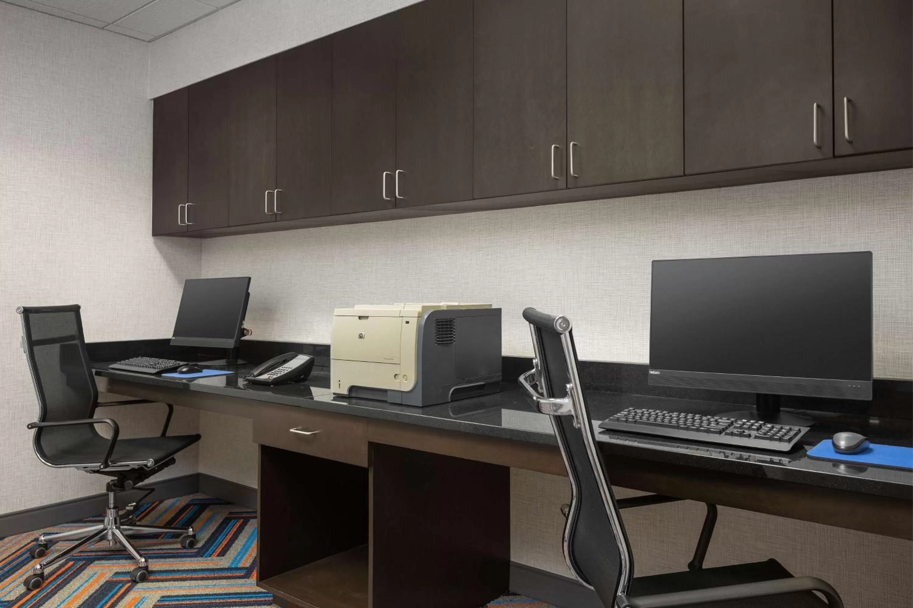 Business facilities in Hampton Inn Augusta