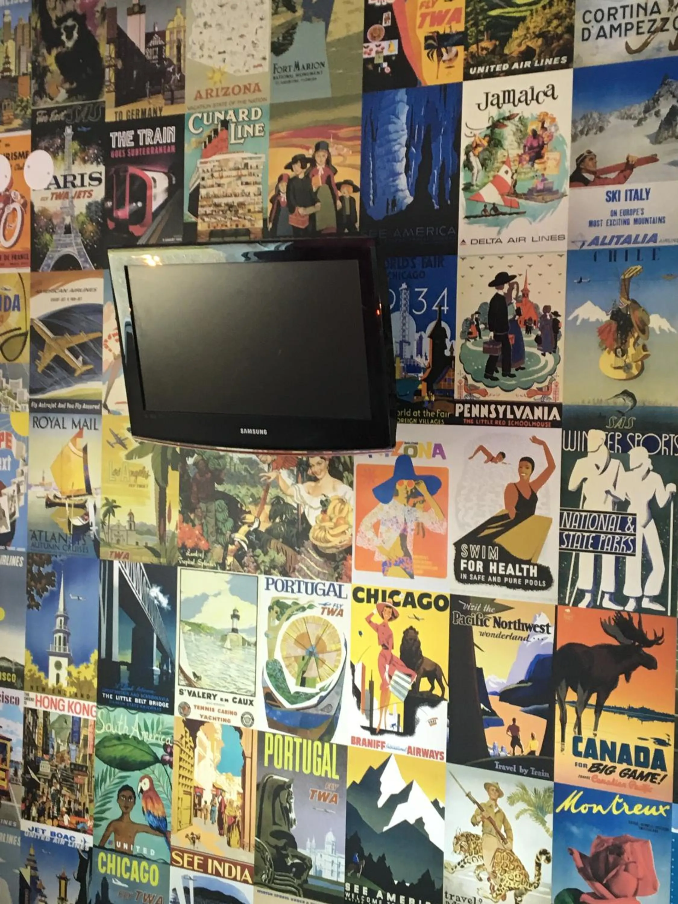 TV and multimedia in hôtel F1 Strasbourg Sud La Vigie