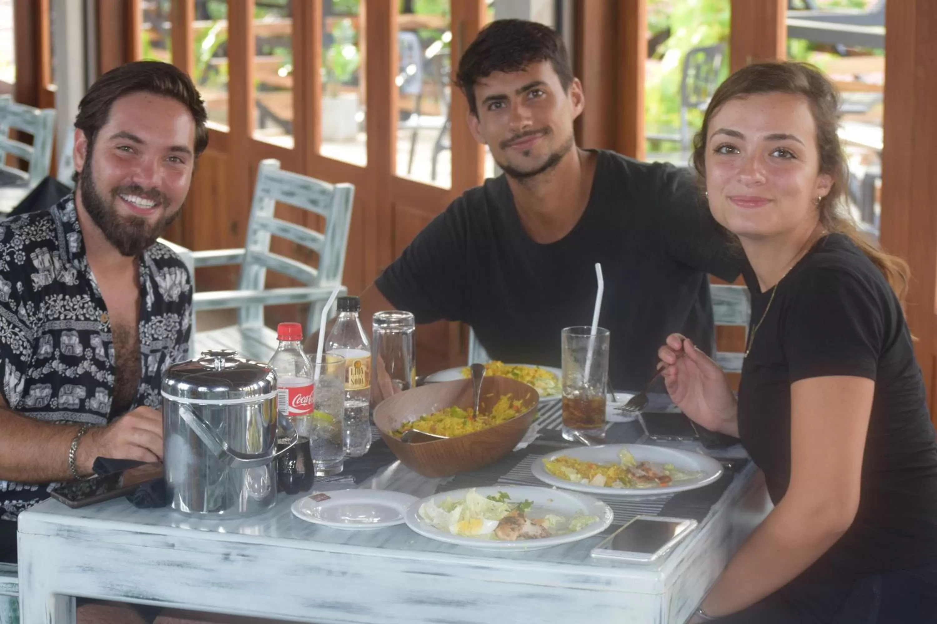 Restaurant/places to eat in Olinia Airport Hotel