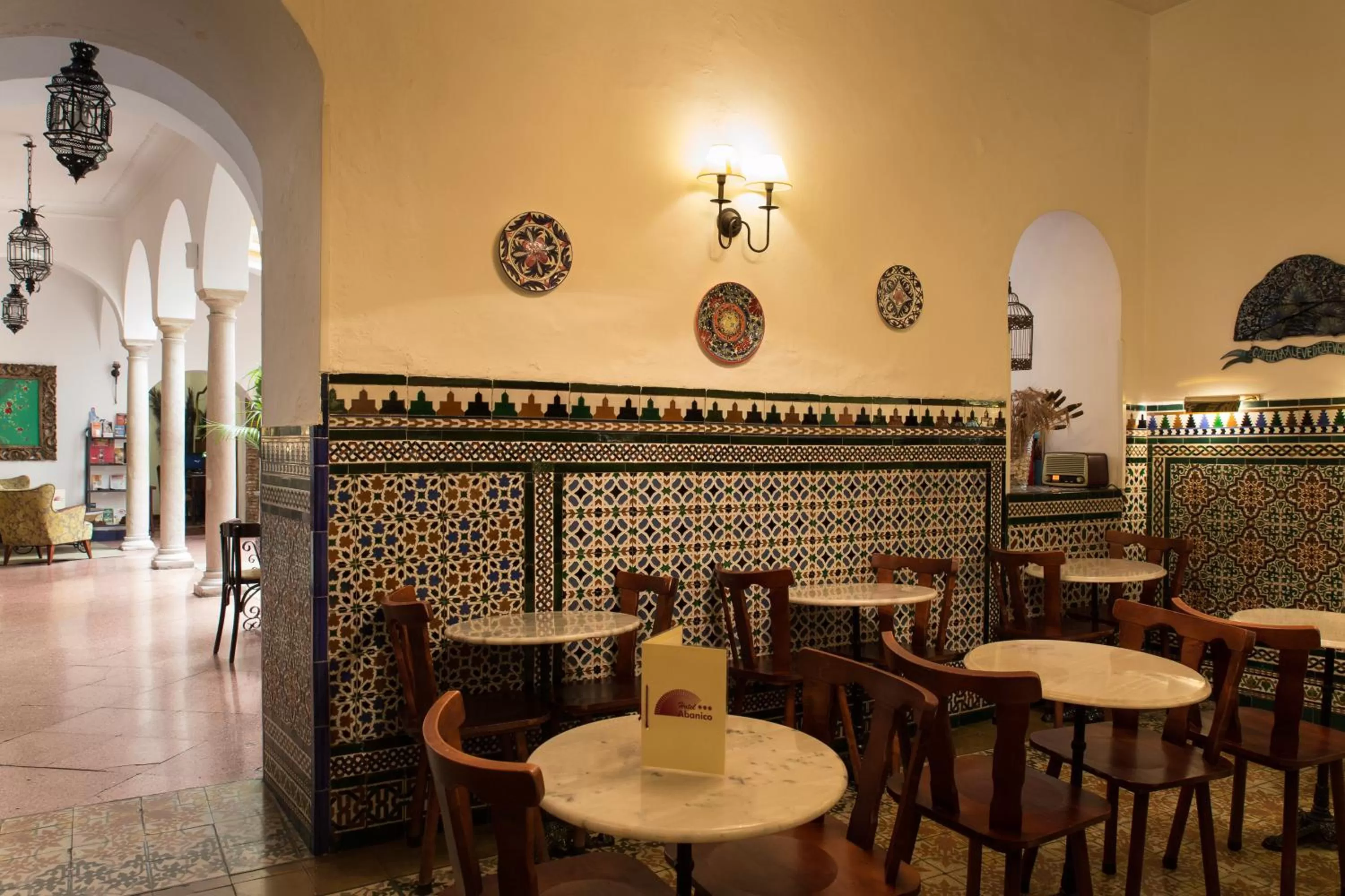 Lounge or bar in Hotel Abanico Casa Palacio