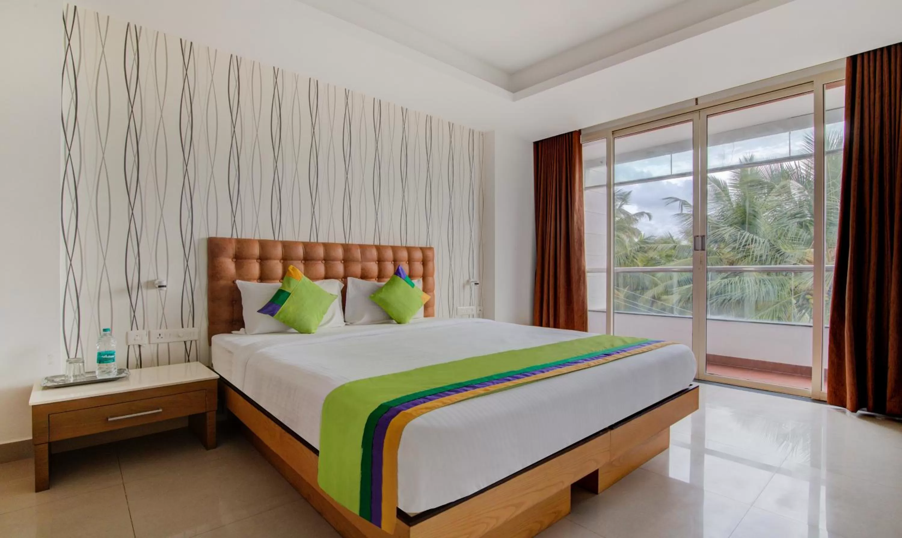 Photo of the whole room, Bed in Cilantro By The Sea