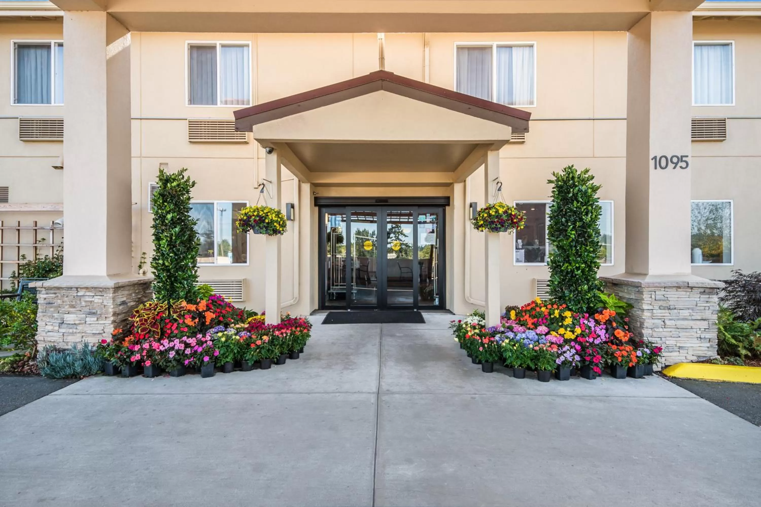 Red Lion Inn & Suites Sequim at Olympic National Park