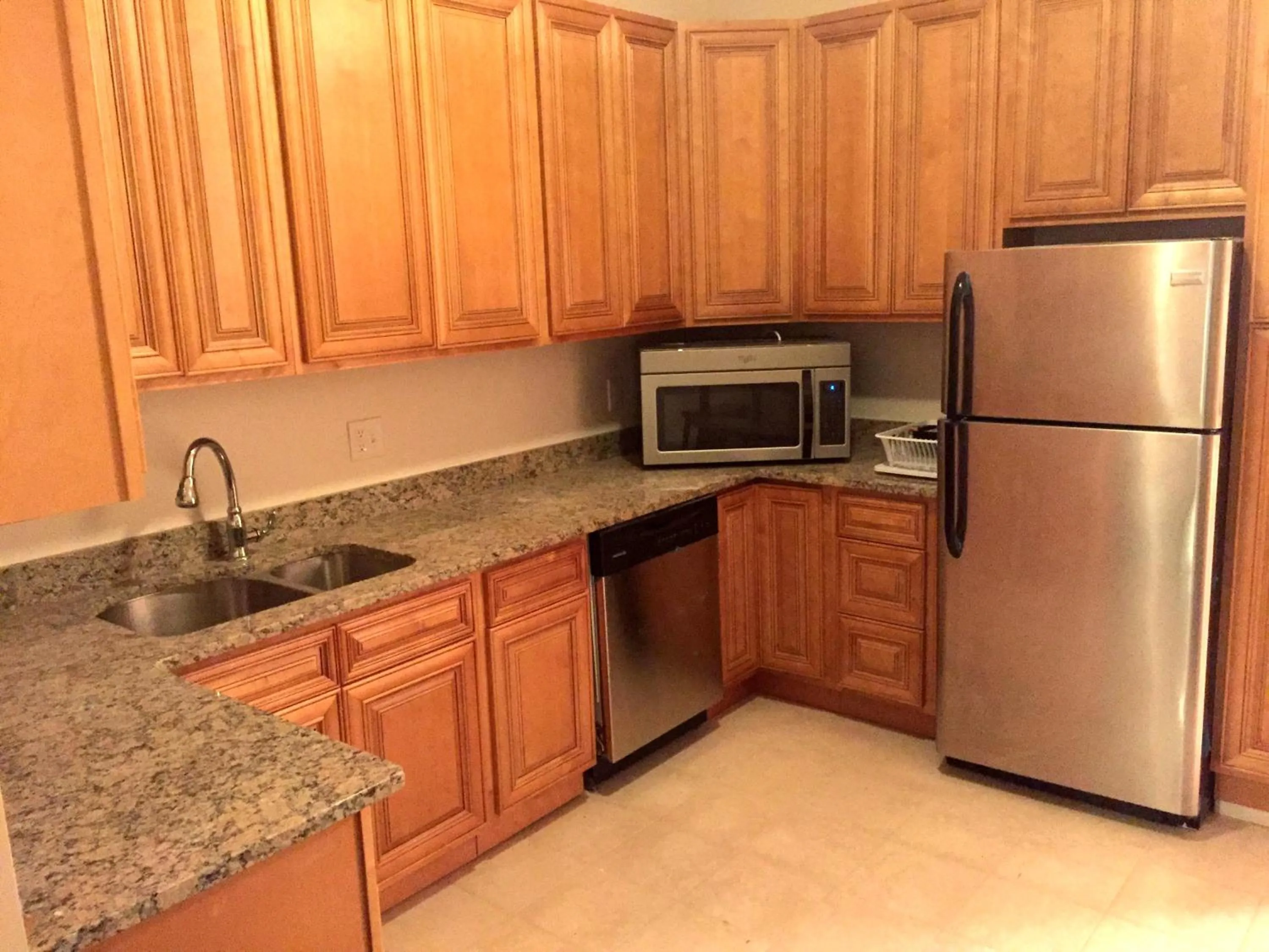 Kitchen or kitchenette in DC International Hostel 2