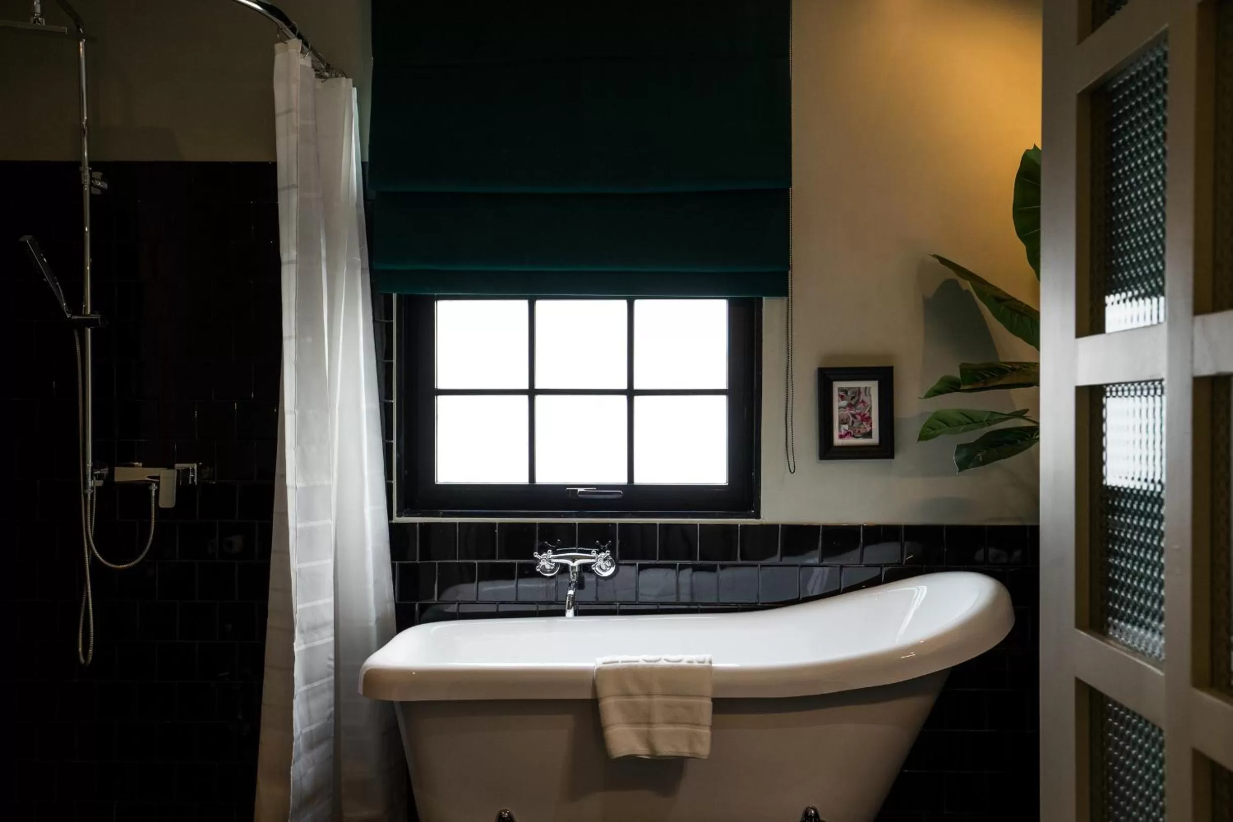 Bathroom in Hotel Thomas Bangkok