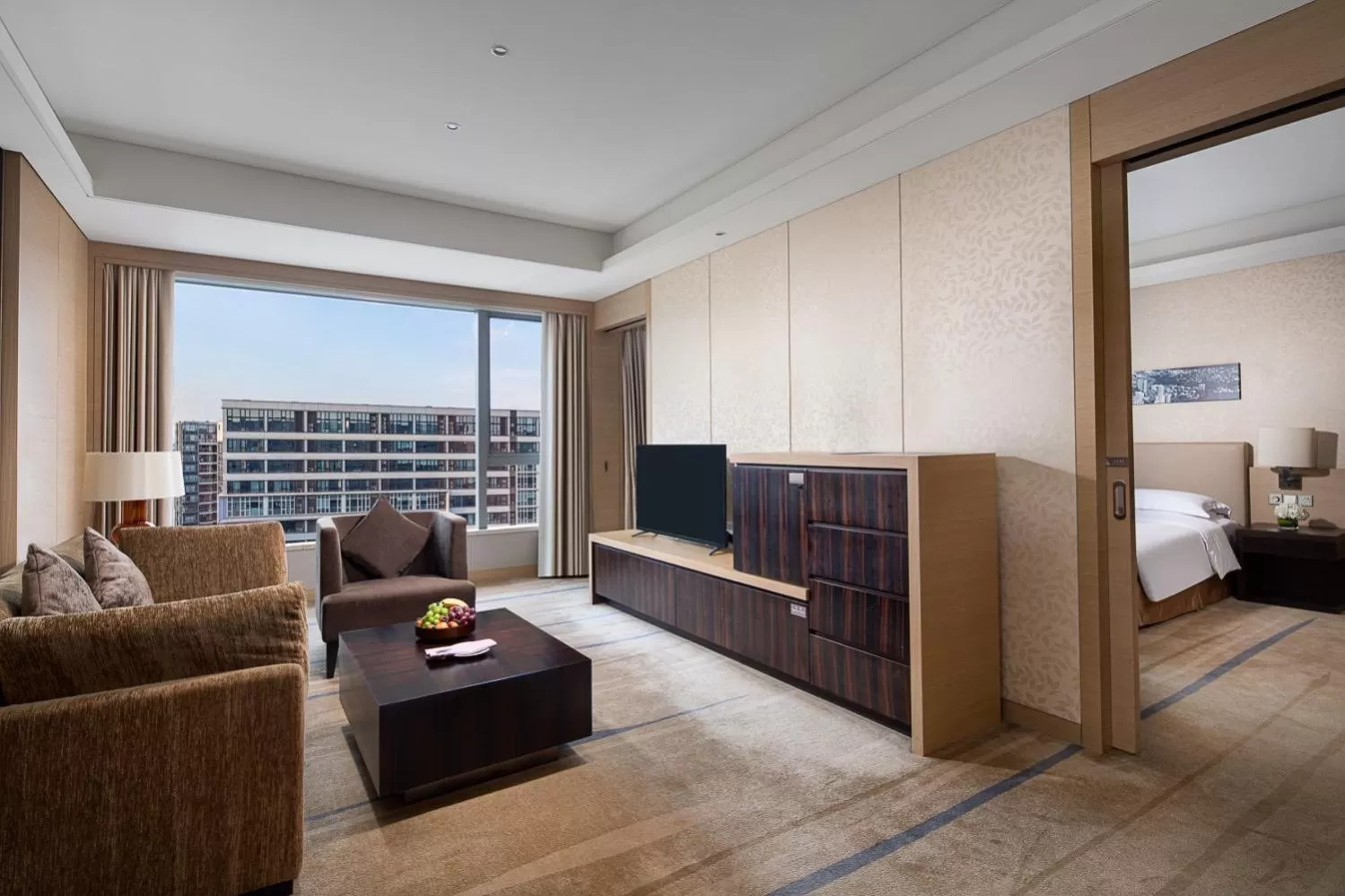 Living room, Bed in Crowne Plaza Guangzhou Huadu by IHG