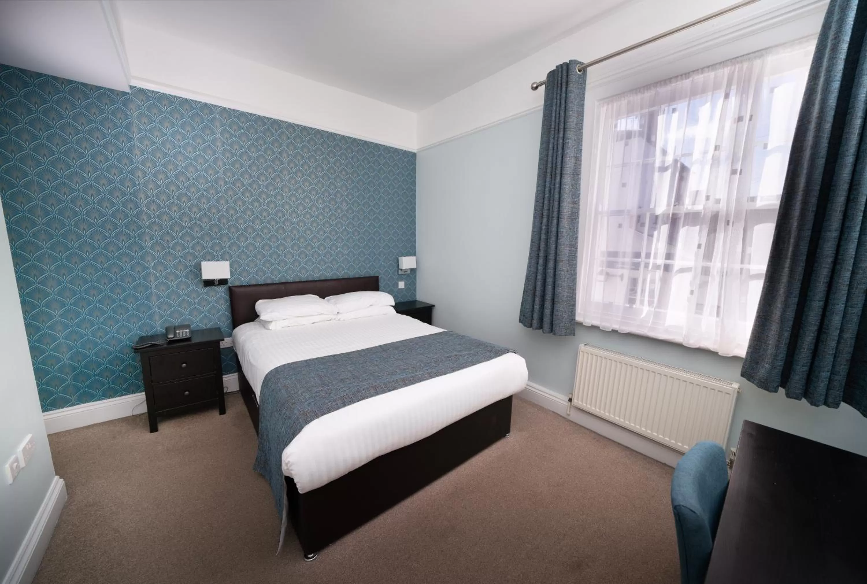 Bedroom, Bed in The Angel Hotel