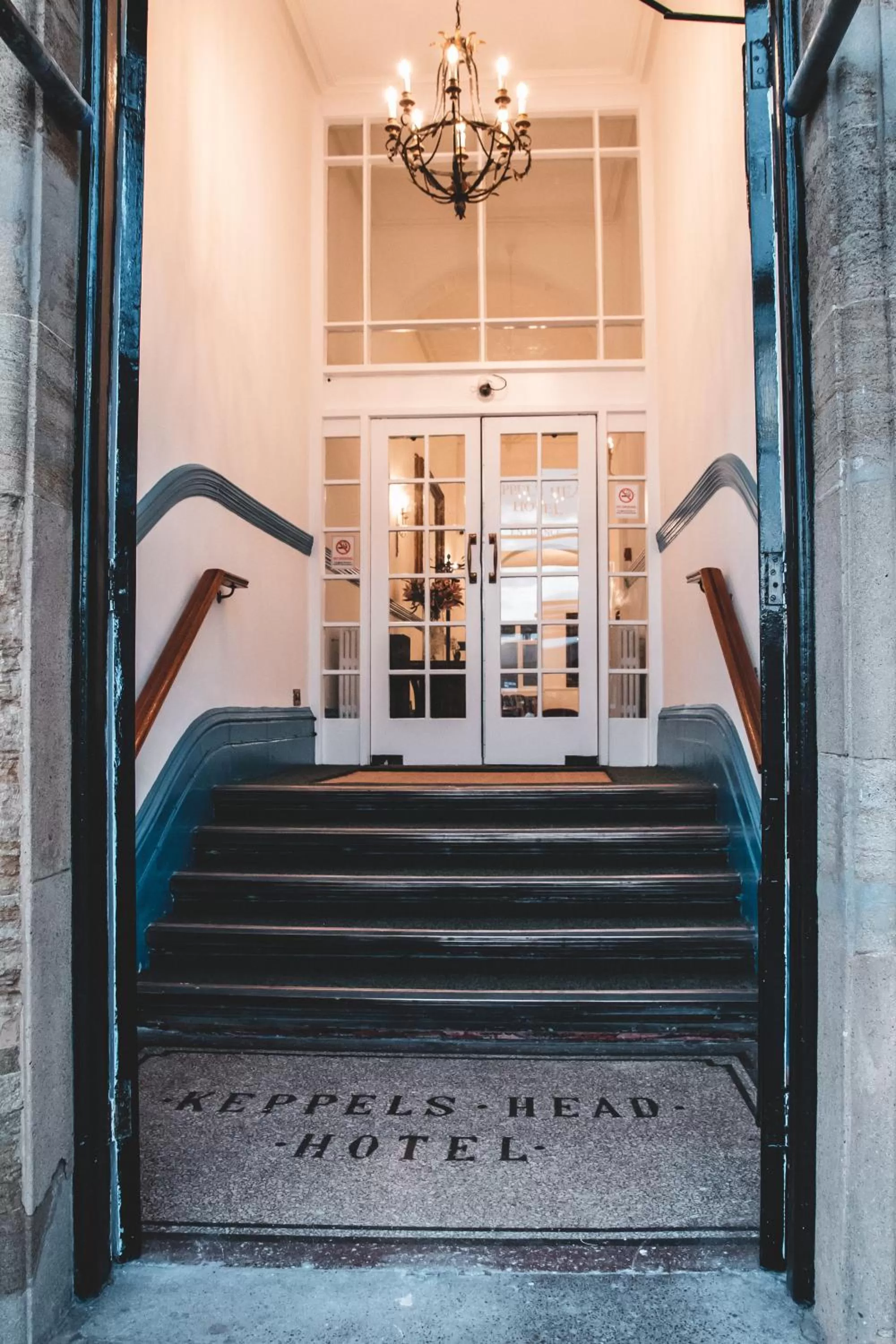 Facade/entrance in Keppels Head Hotel