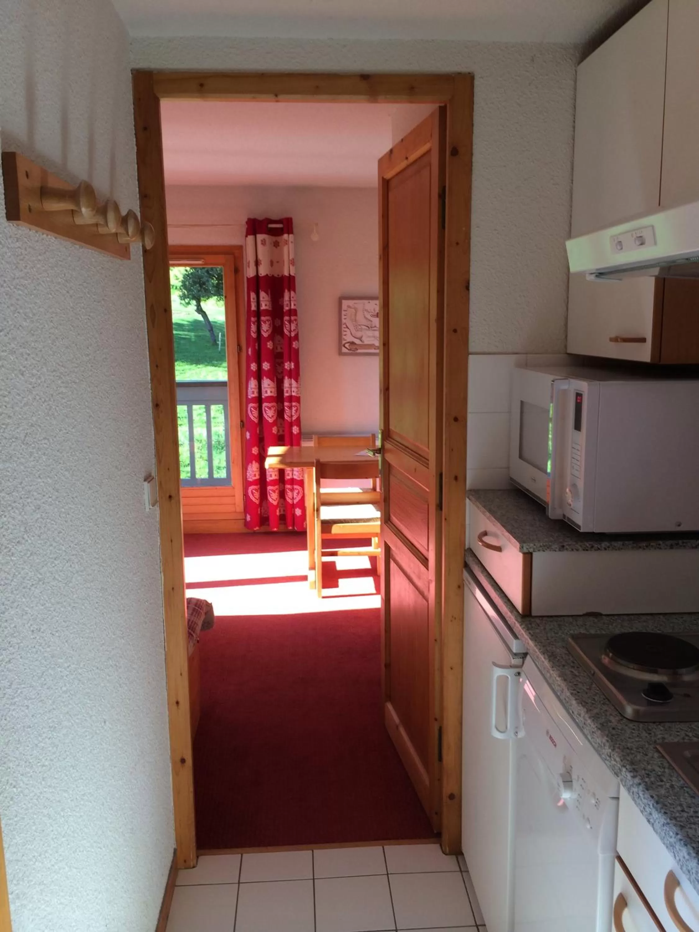 Kitchen or kitchenette in Le Floralp
