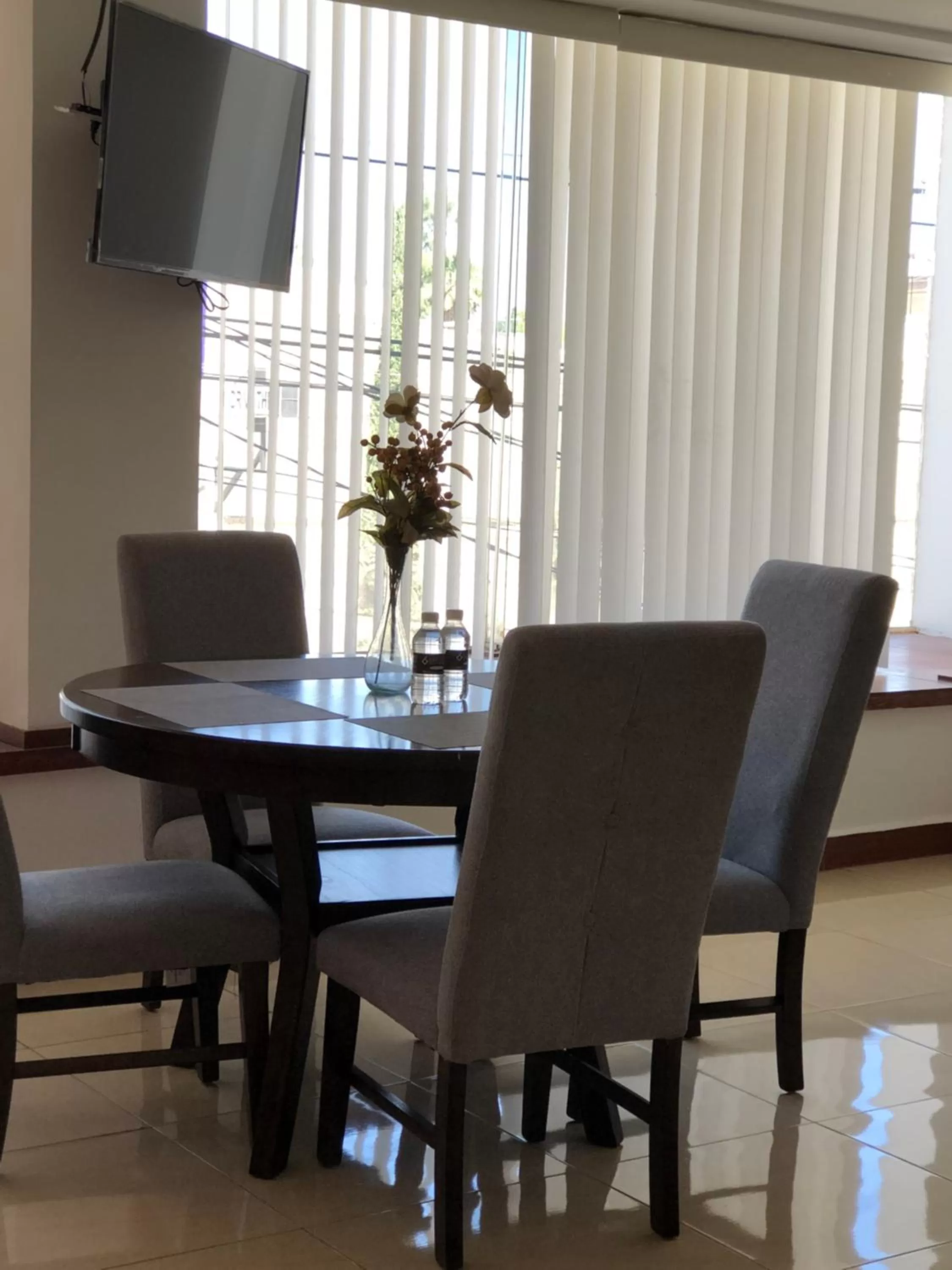 Dining Area in Departamentos Bonsai