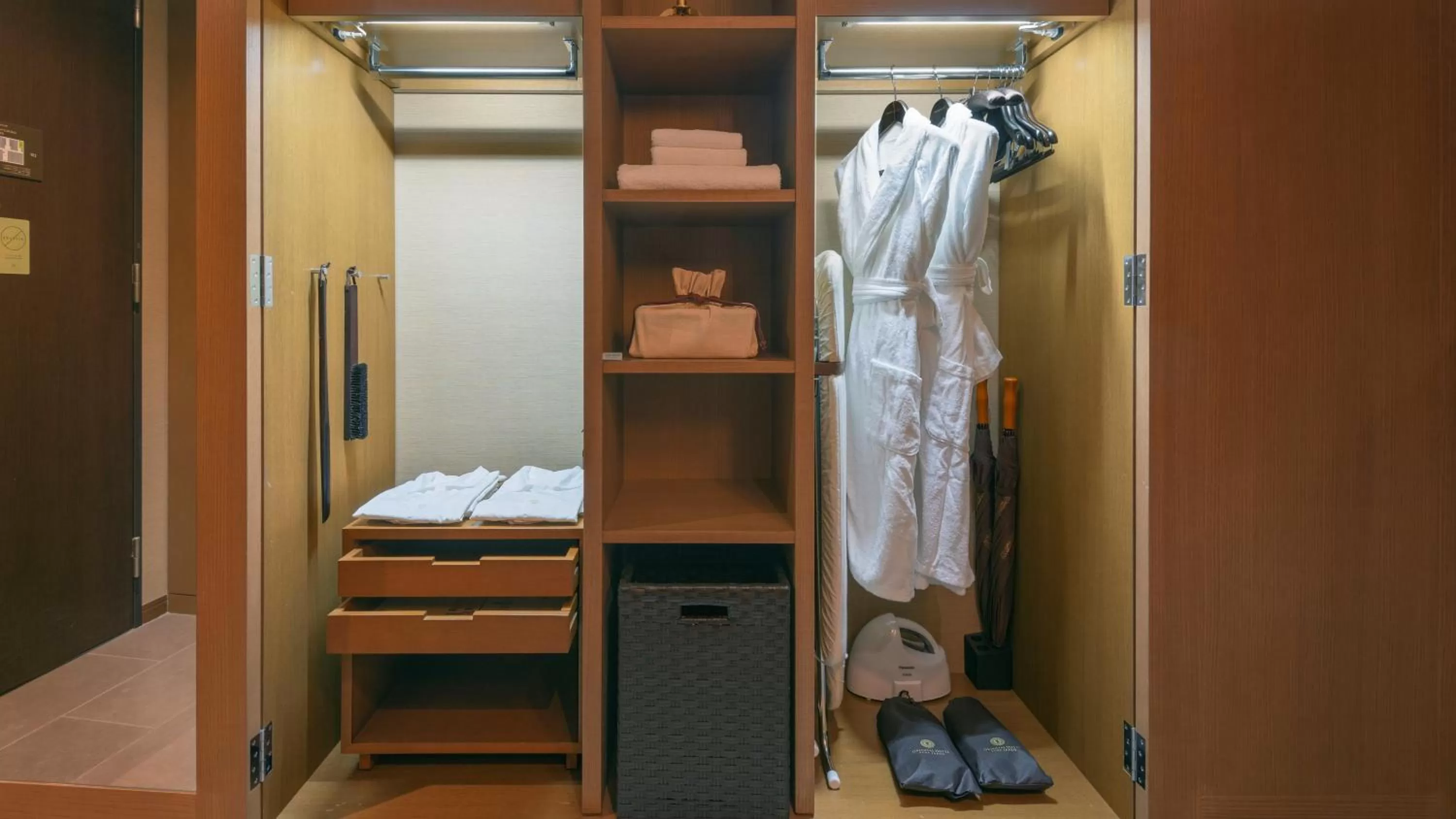 Photo of the whole room in Oriental Hotel