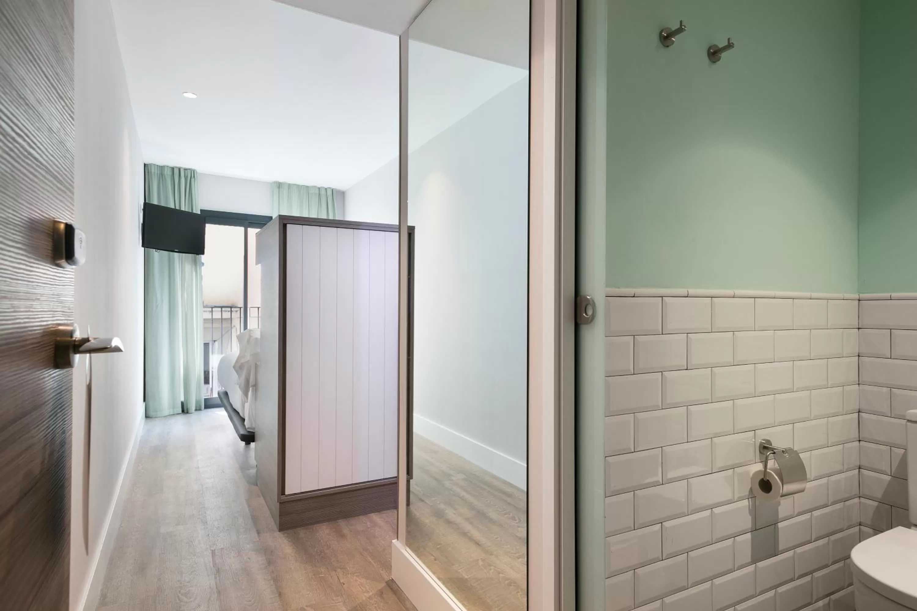 Bathroom in Niu Barcelona Hotel