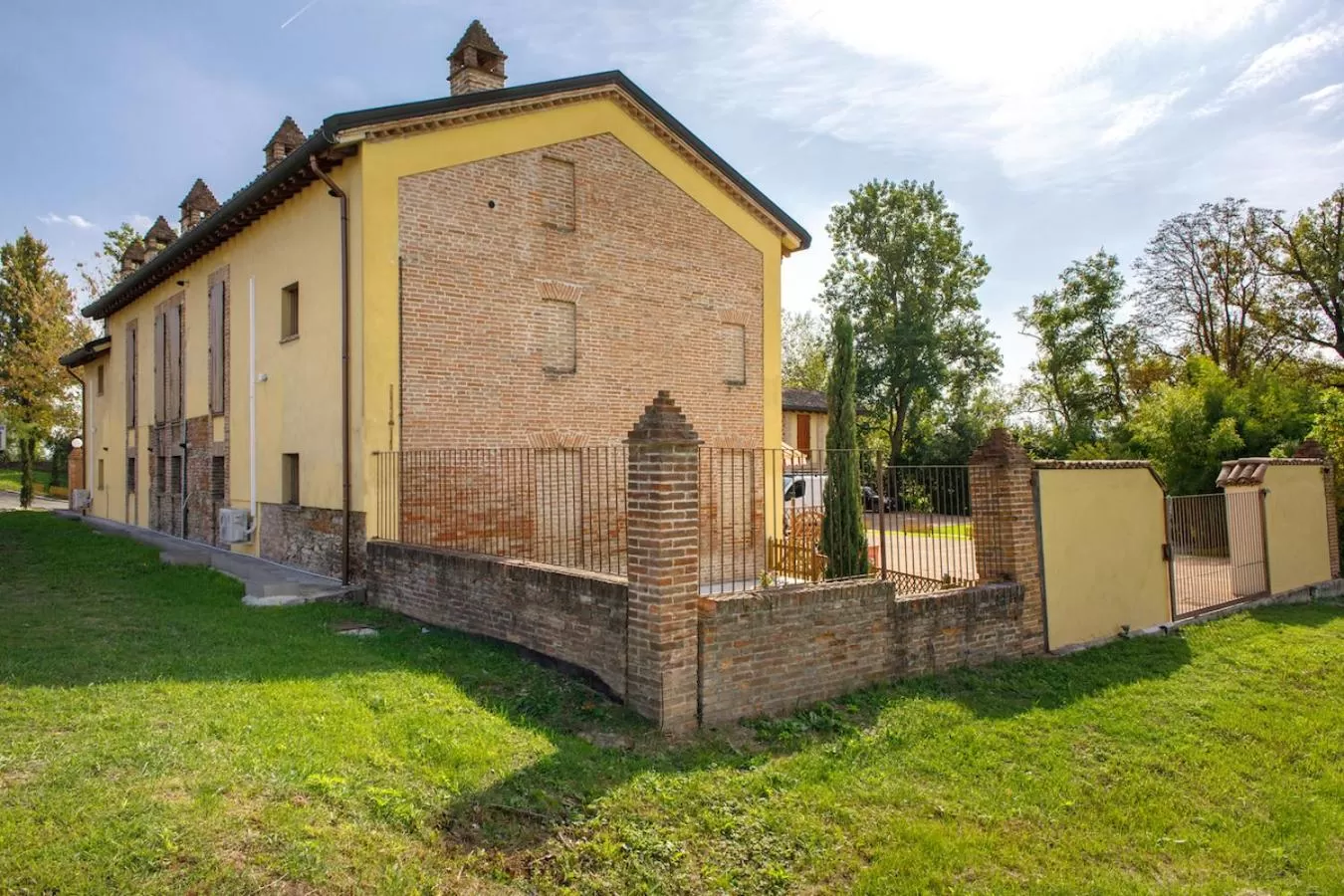 Property building in La Corte del Mulino