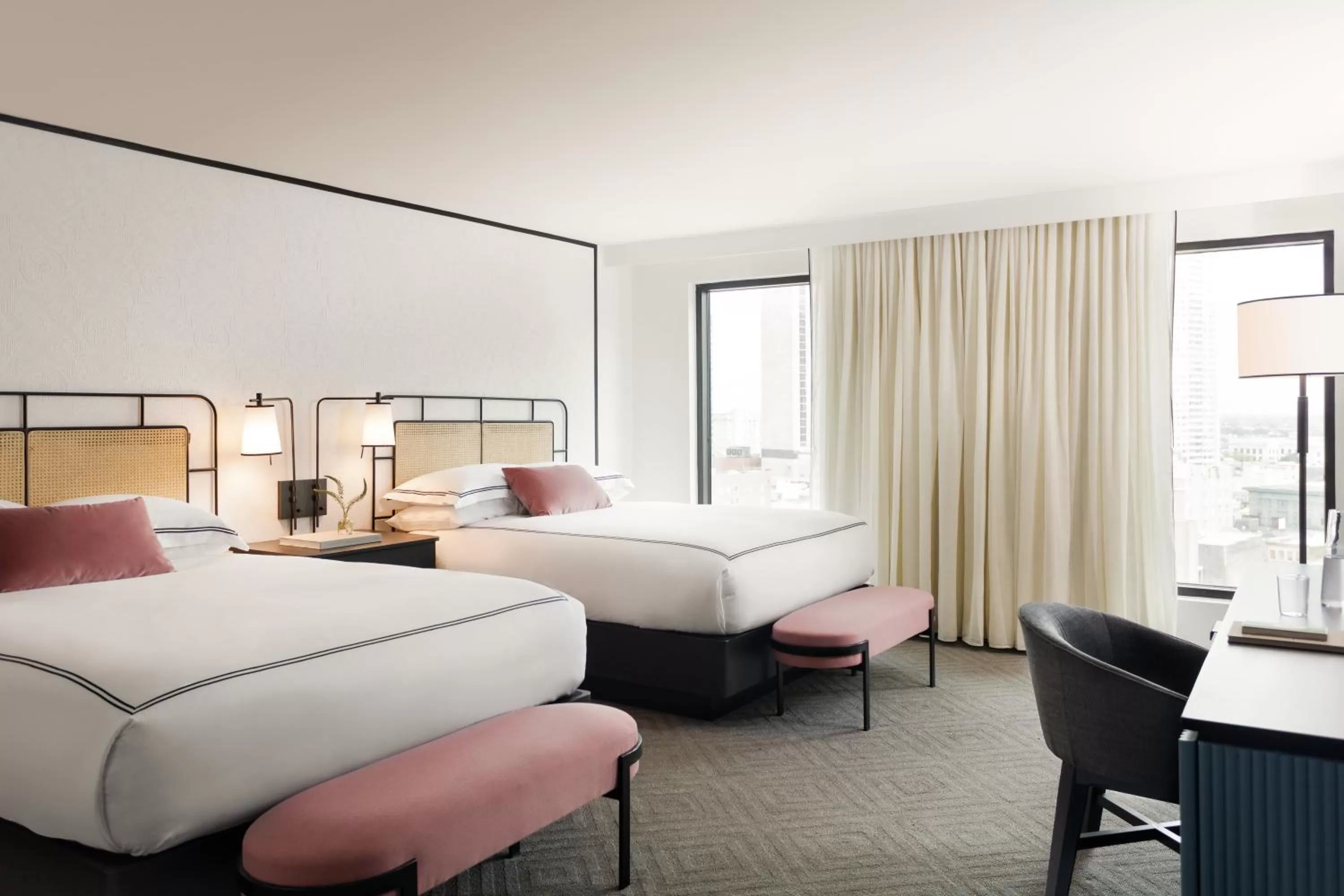 Photo of the whole room, Bed in Kimpton Hotel Fontenot by IHG