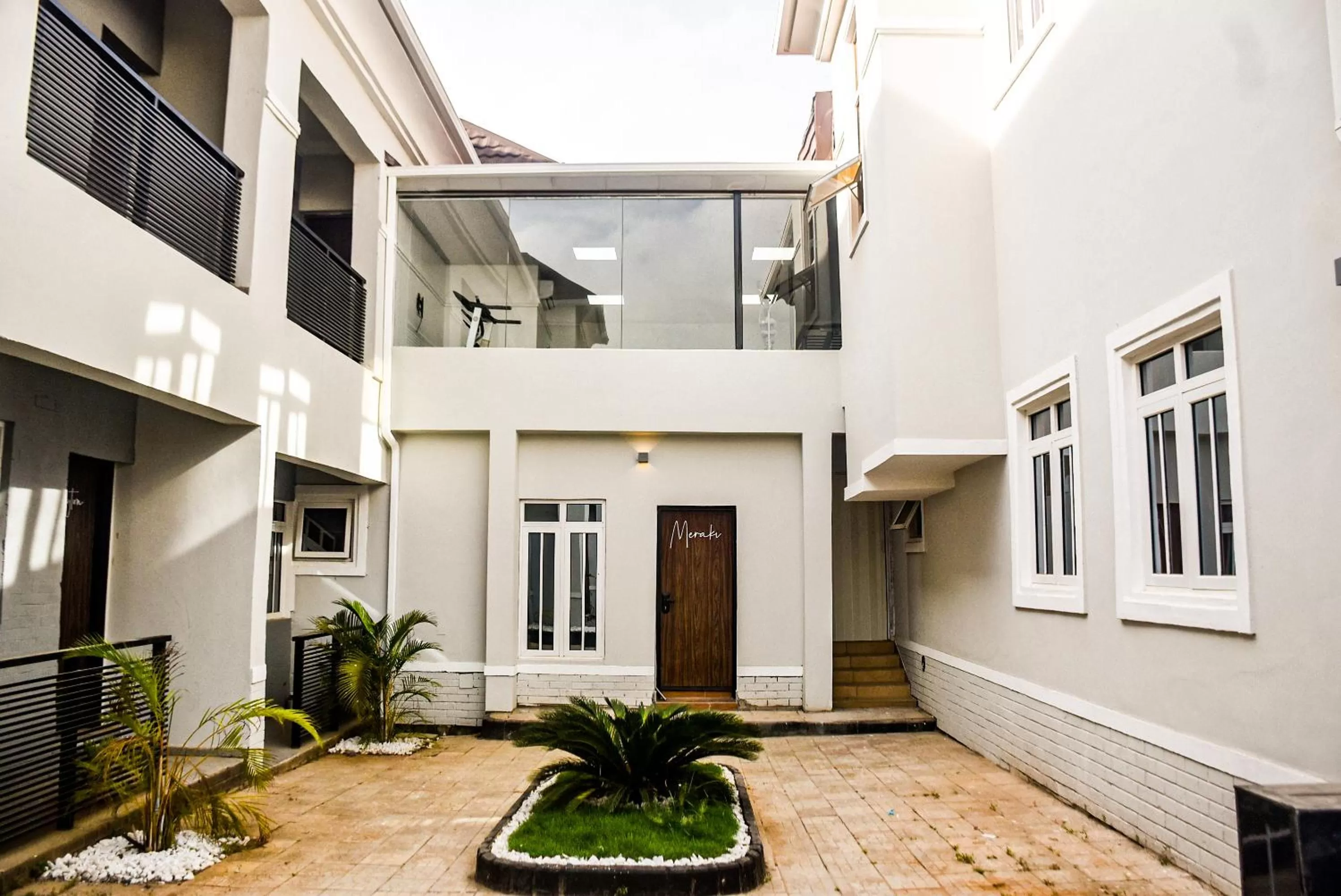 Property building in Whytescape Serviced Apartments