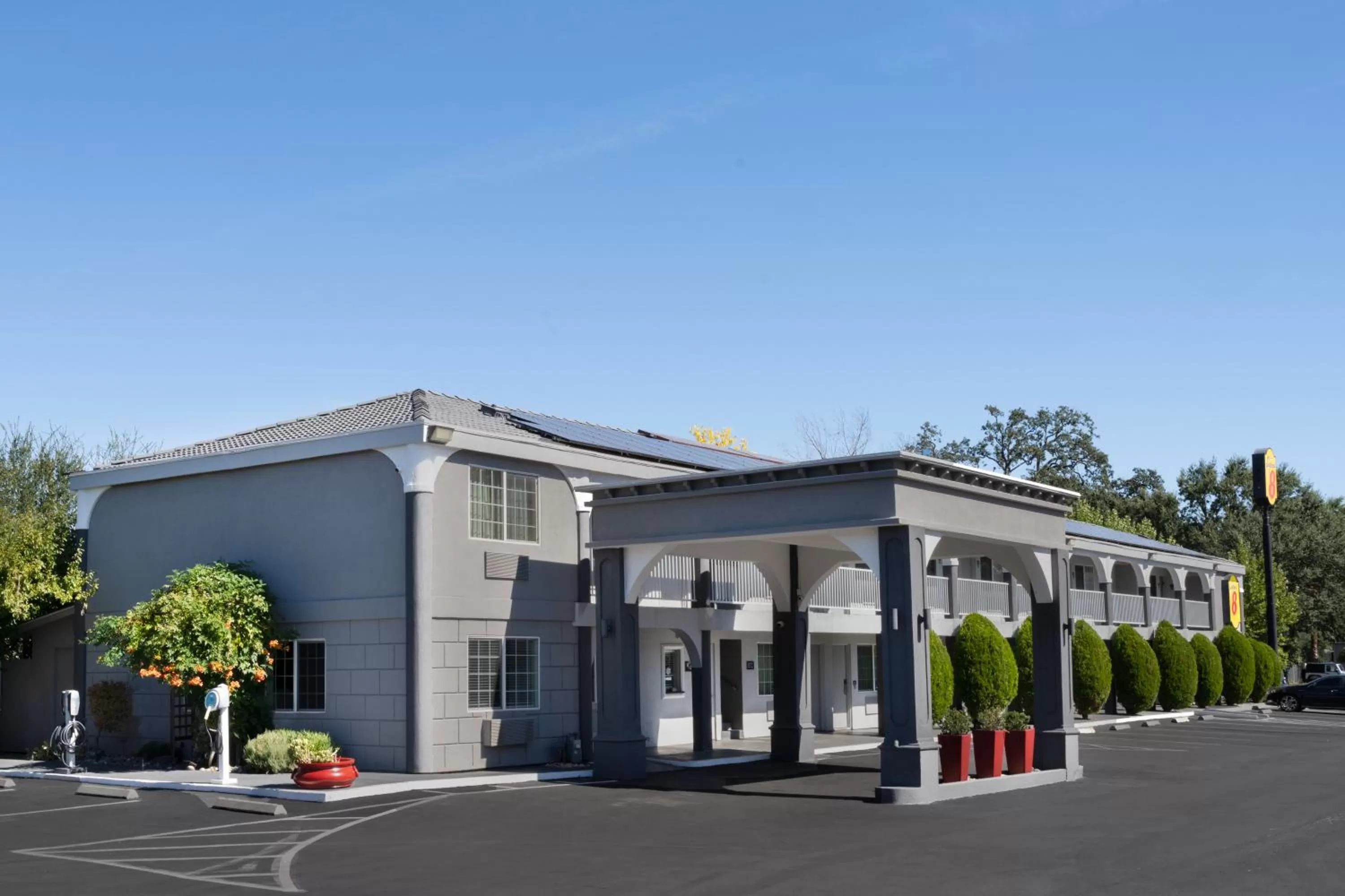 Property building in Super 8 Ukiah by Wyndham