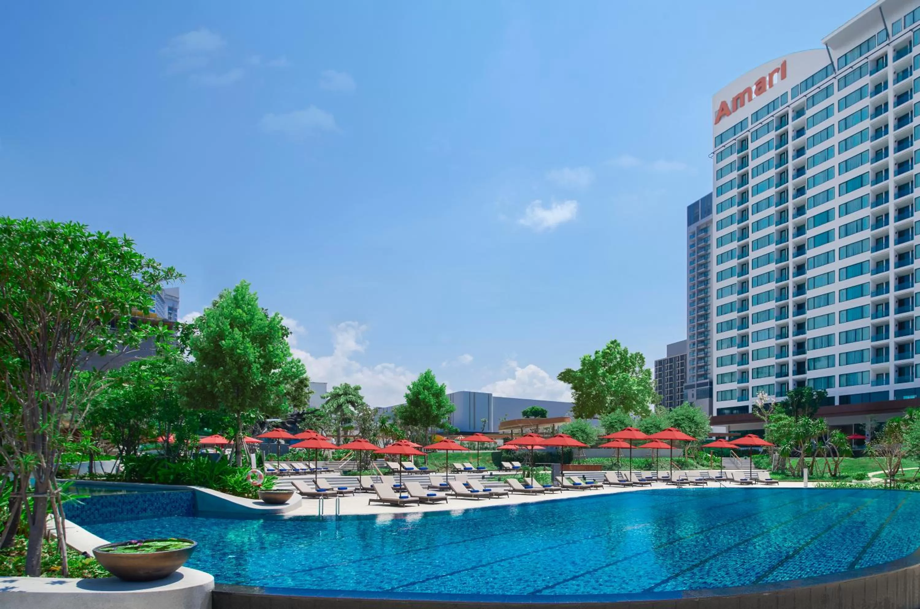 Swimming pool in Amari Pattaya