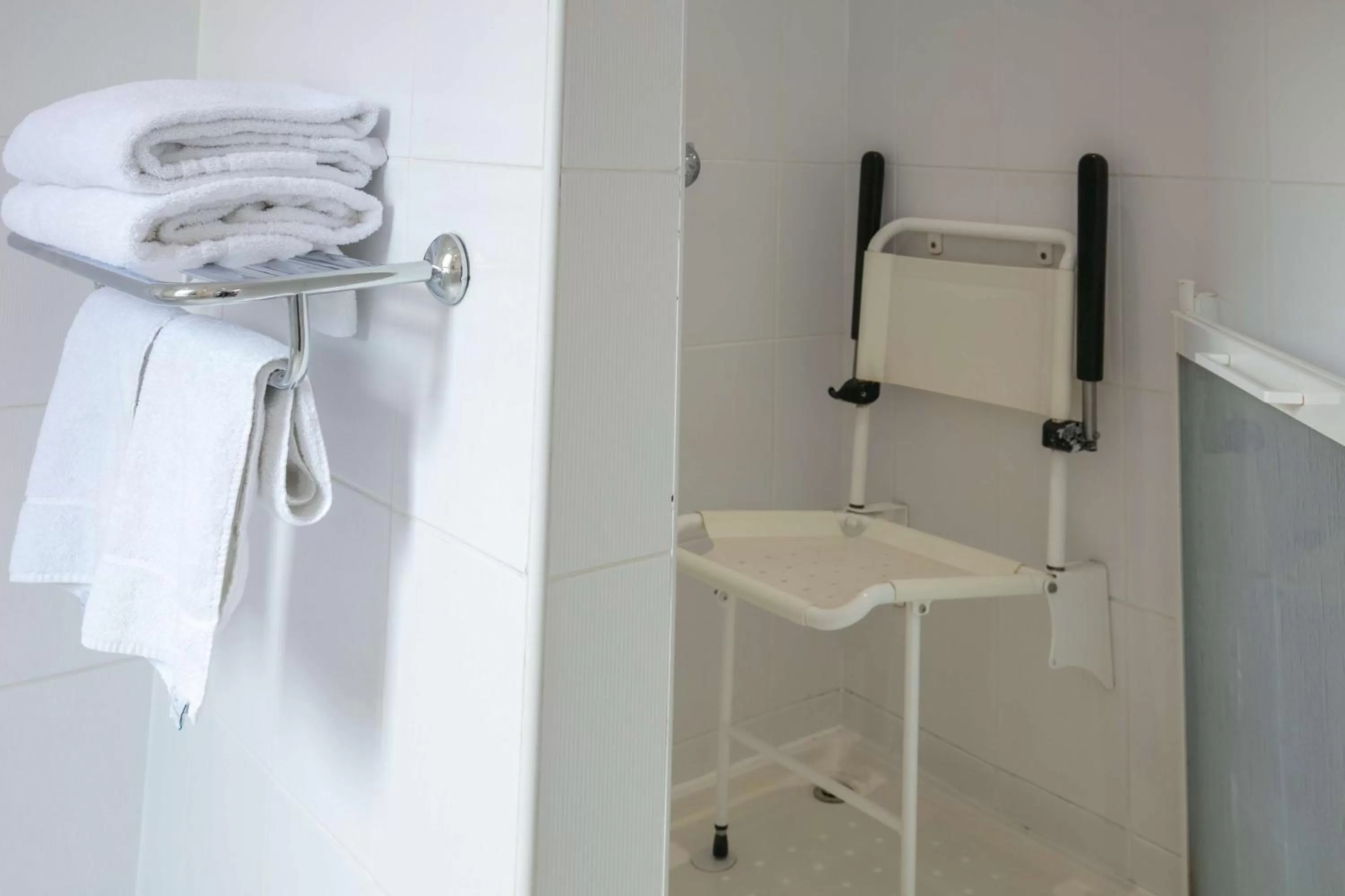 Bathroom in The Stuart Hotel, Sure Hotel Collection by Best Western