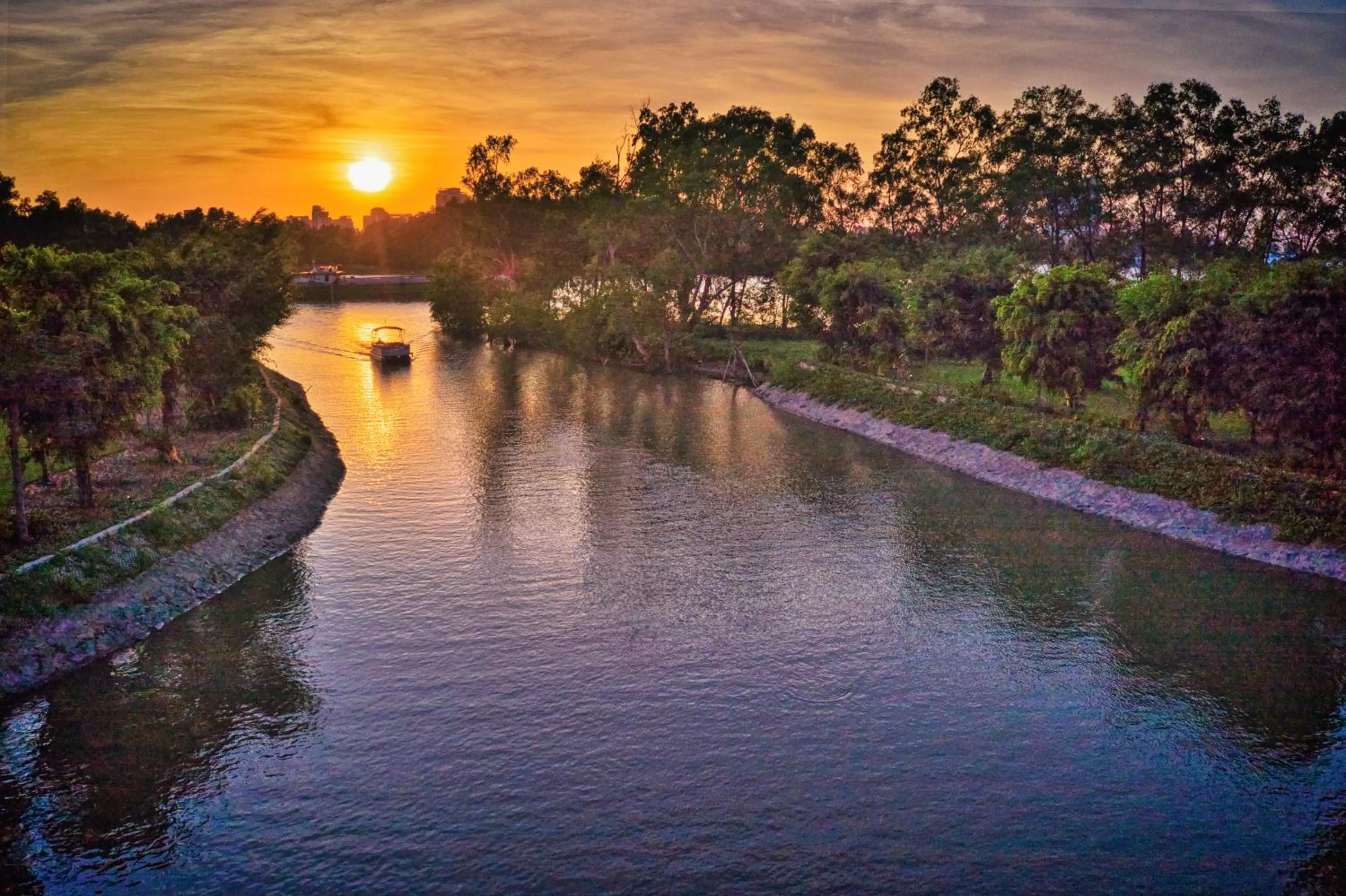 Activities in Azerai Can Tho