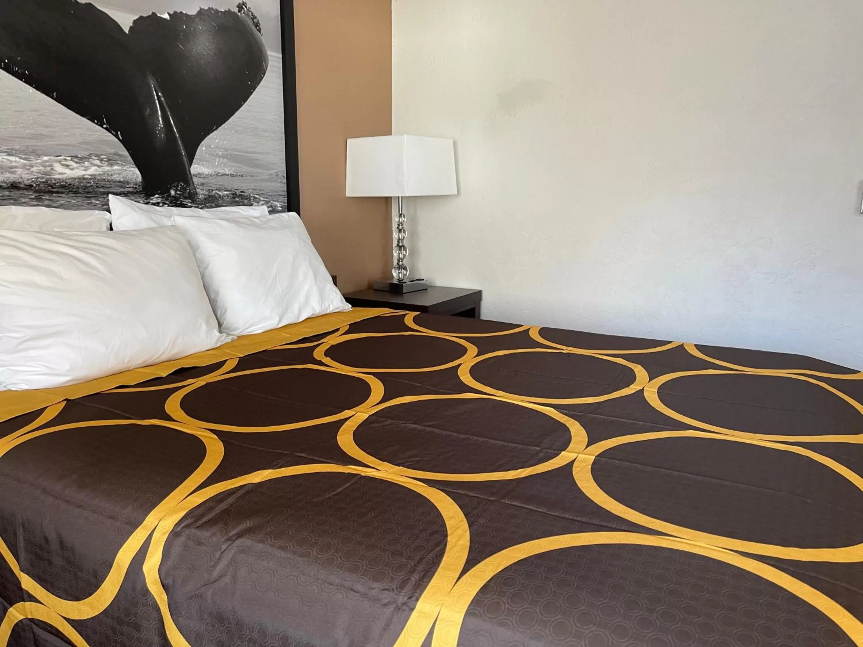 Bed in Super 8 by Wyndham Ketchikan