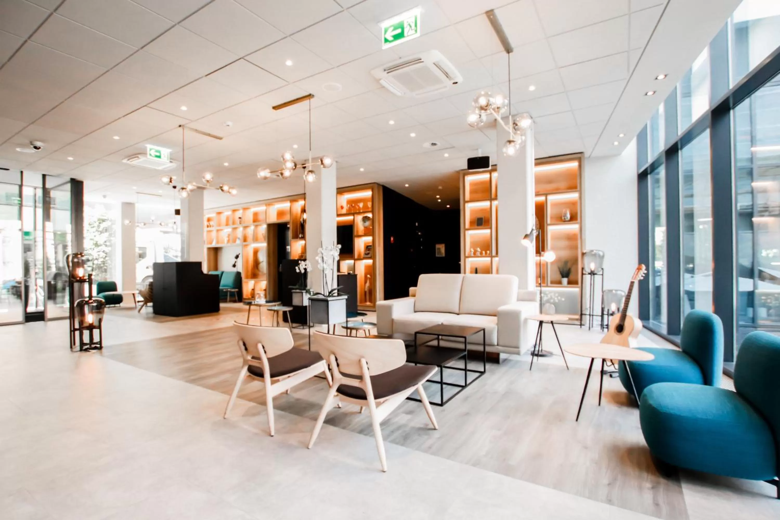 Lobby or reception in Ibis Lugano Paradiso