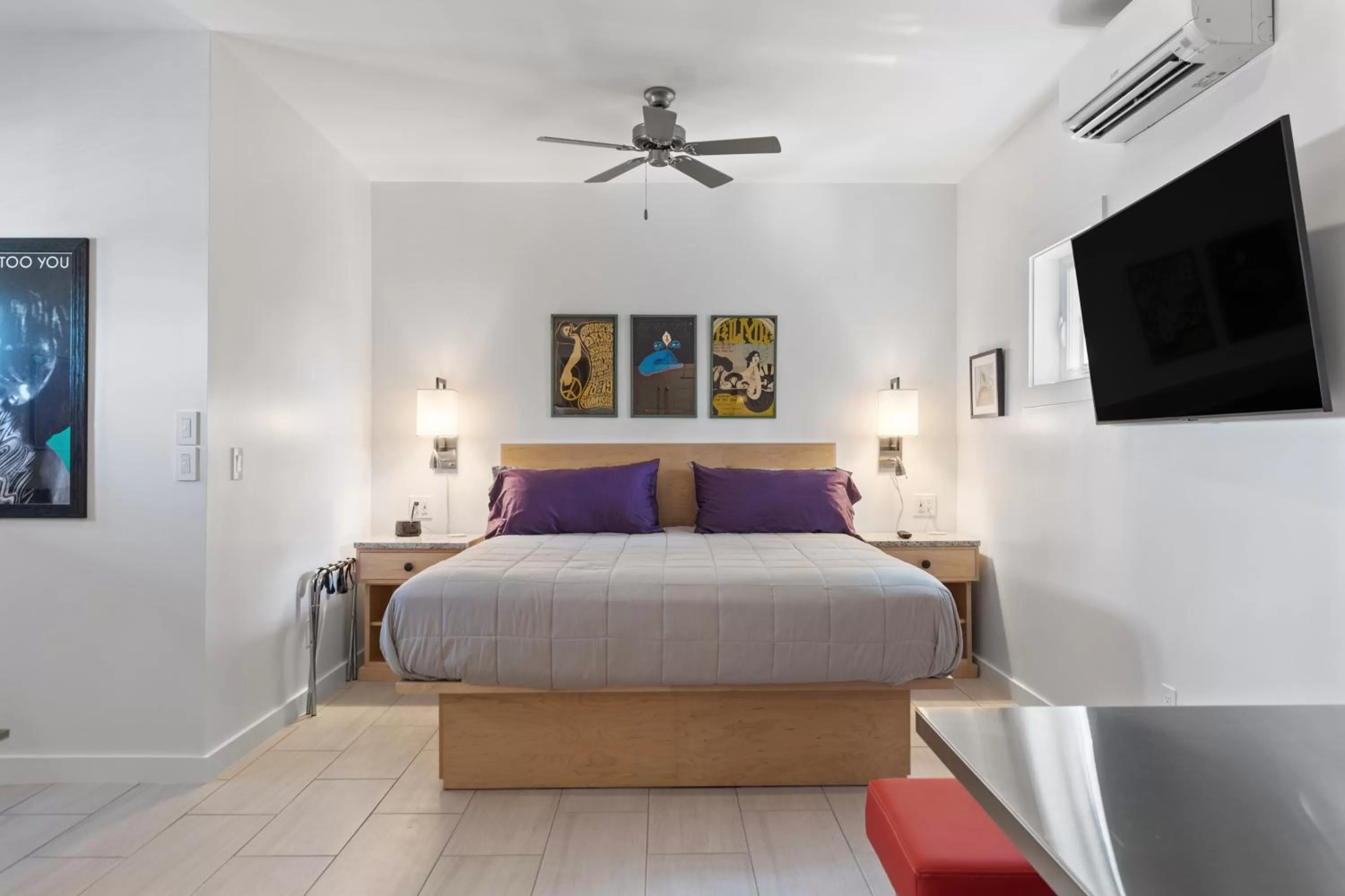 Bed in Hotel Folly with Marsh and Sunset Views