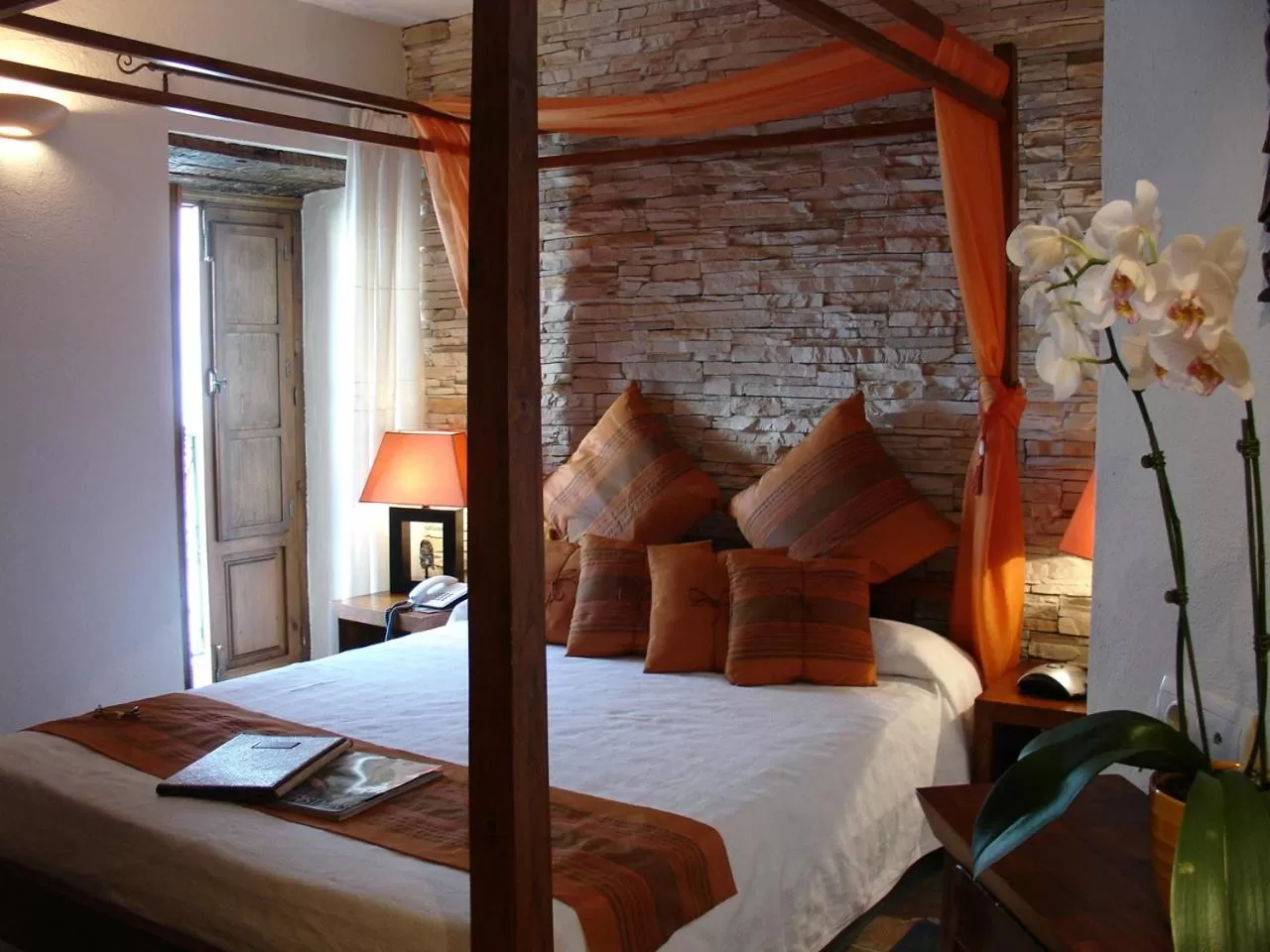 Bed in La Villa Marbella - Old Town