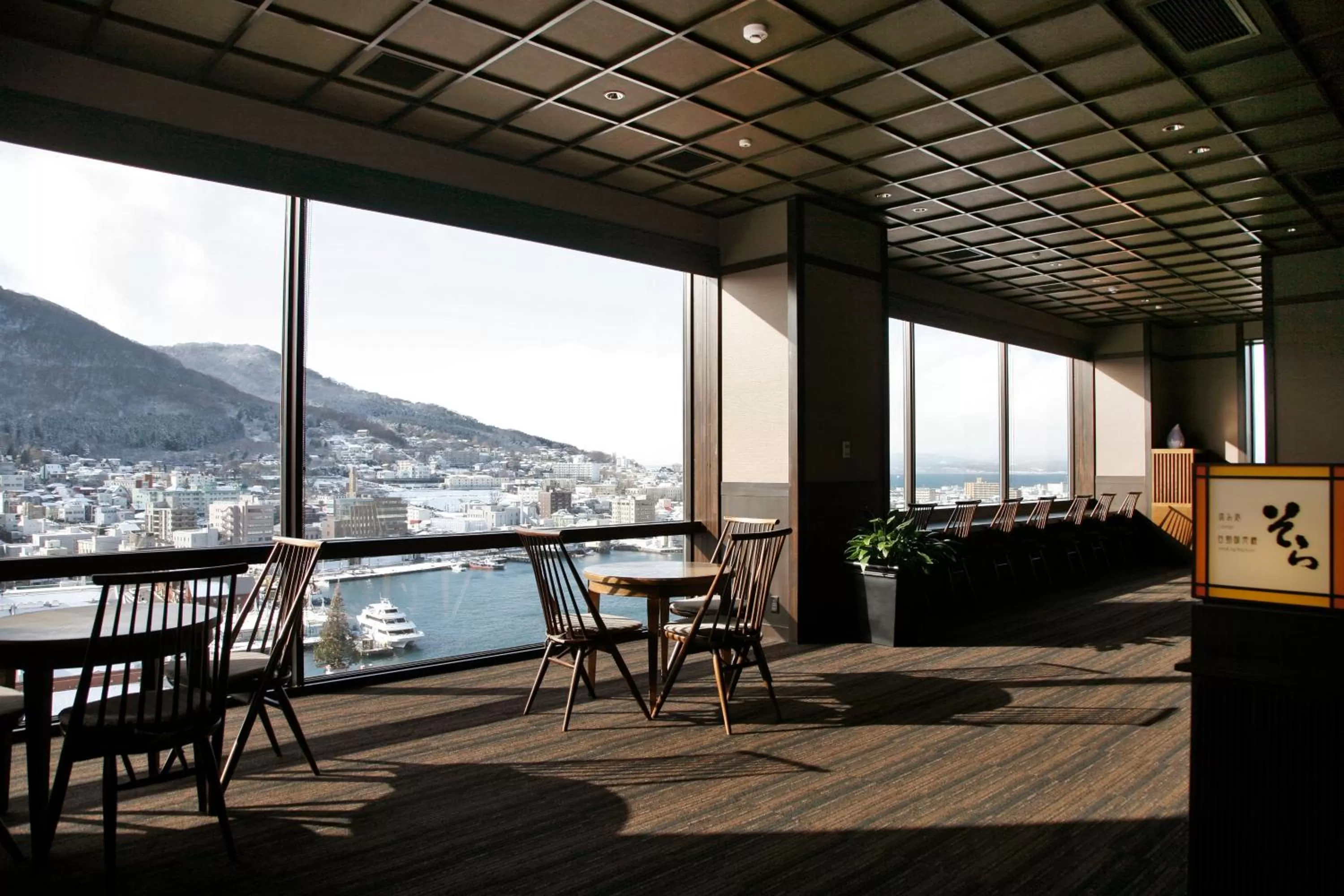 Restaurant/places to eat in La Vista Hakodate Bay