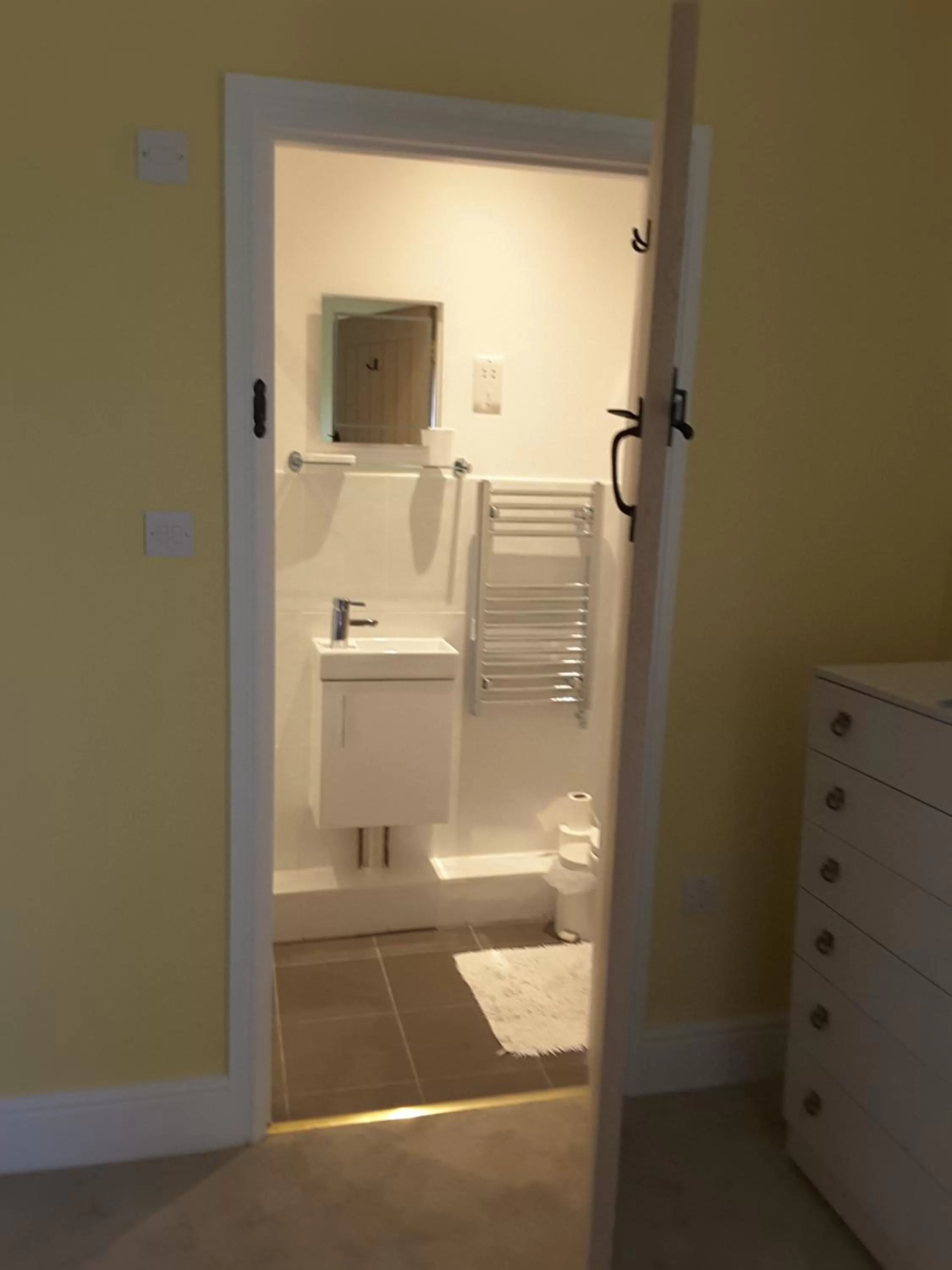 Toilet in Windylands