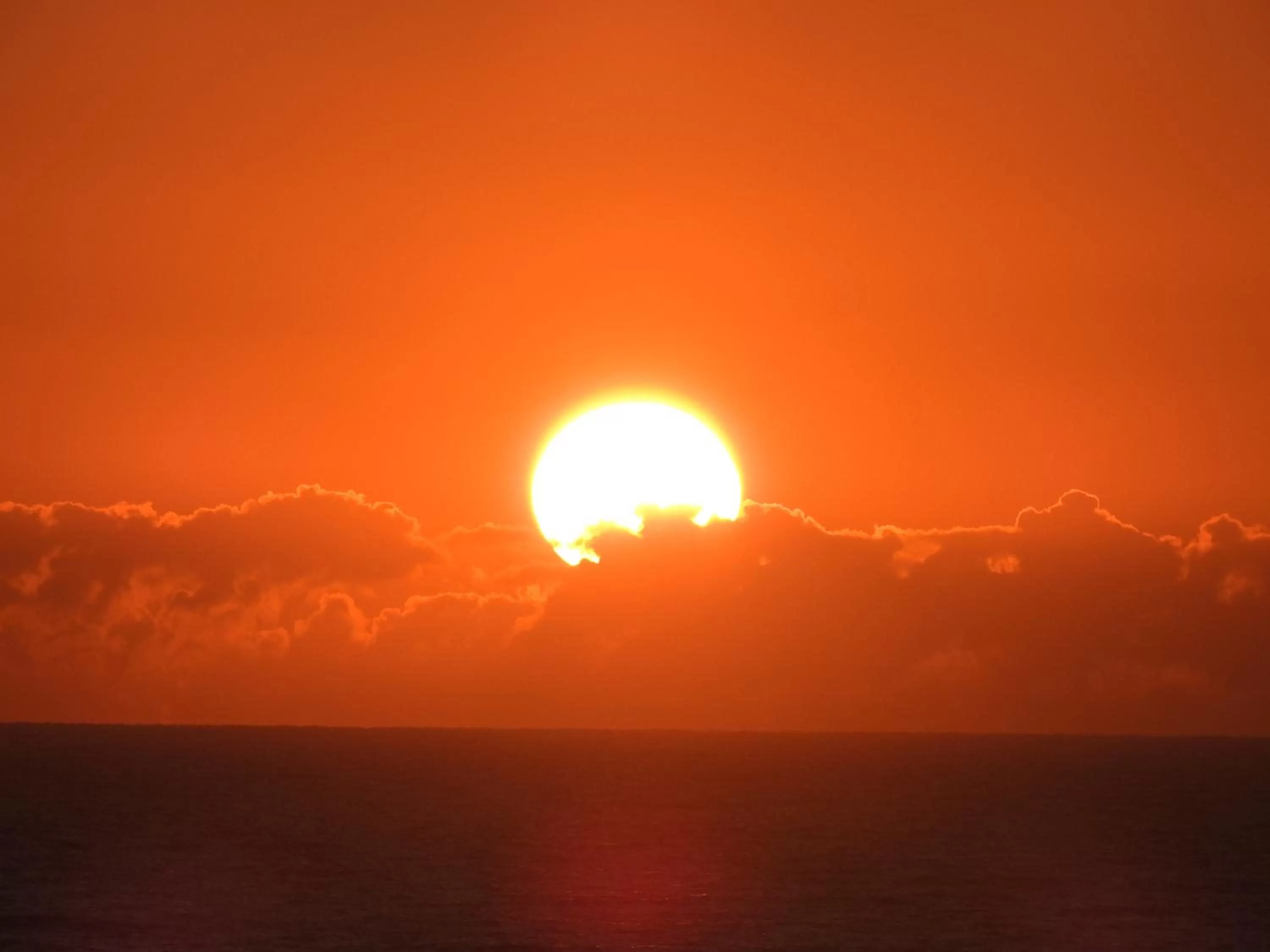 Sunrise/Sunset in Albatross North Apartments