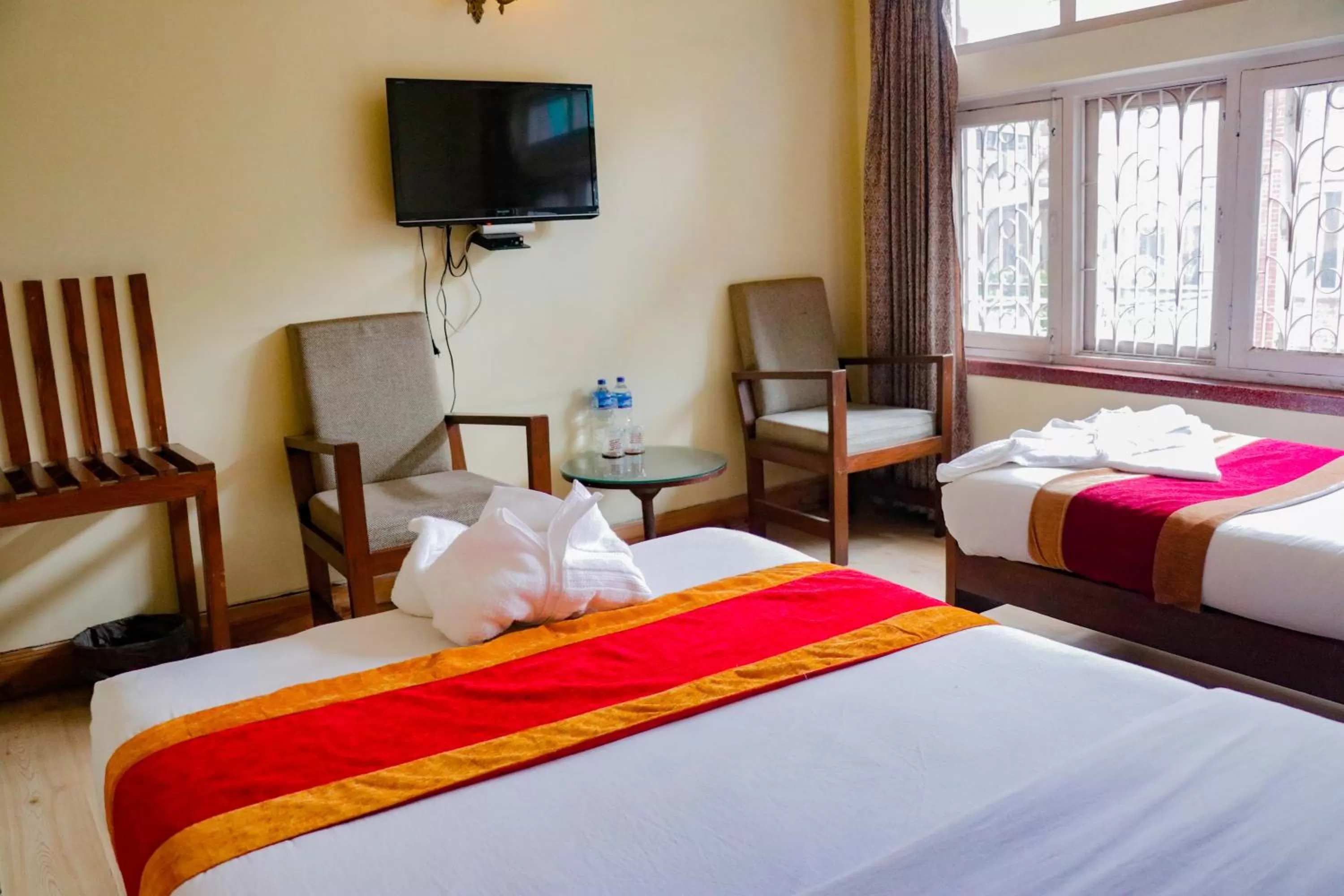 Communal lounge/ TV room, Bed in Hotel ThorongLa Thamel