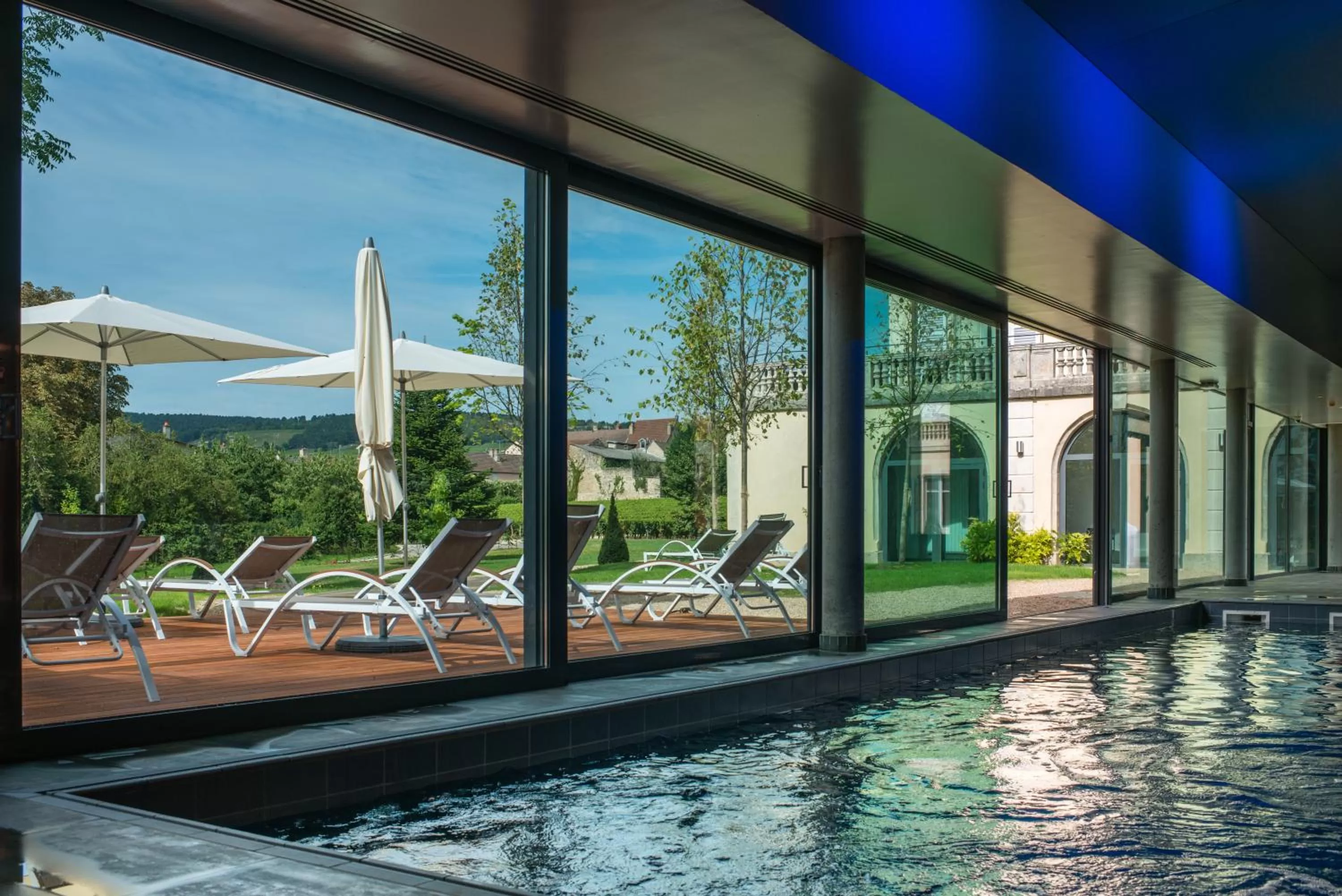Swimming pool in Château & Spa de la Cueillette