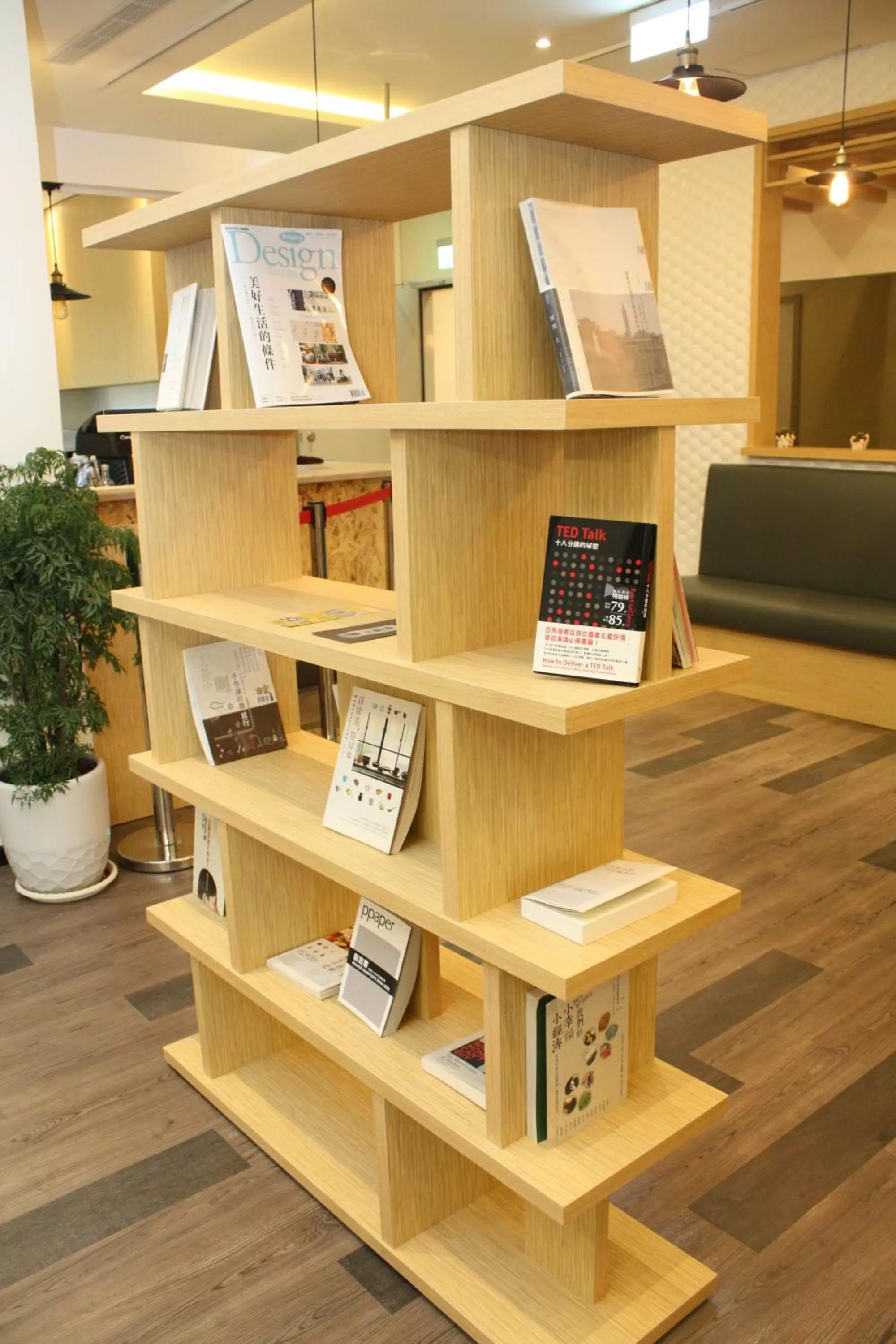 Restaurant/places to eat in Bee House by Cosmos Creation - Taipei Main Station