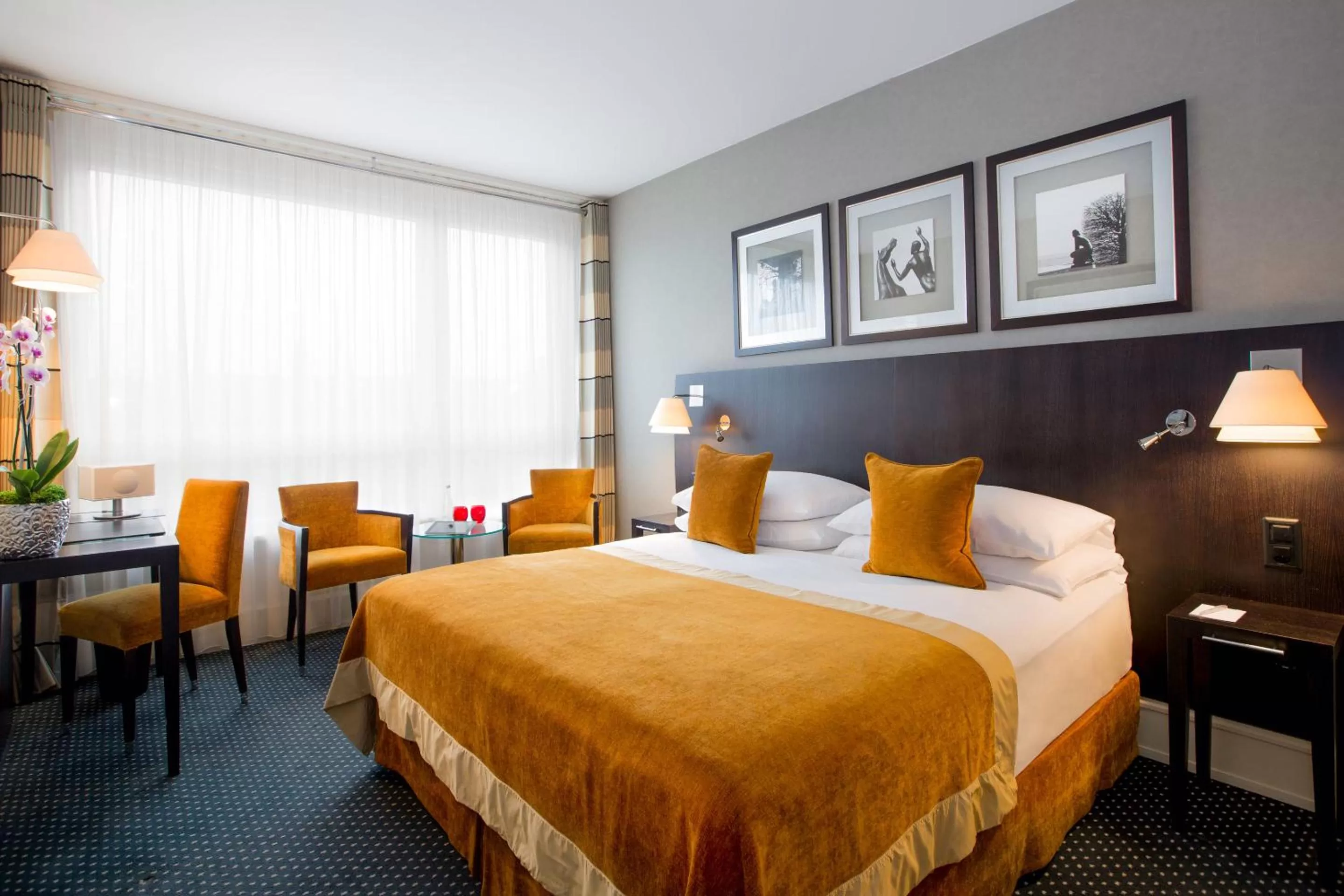 Bed in Auteuil Manotel