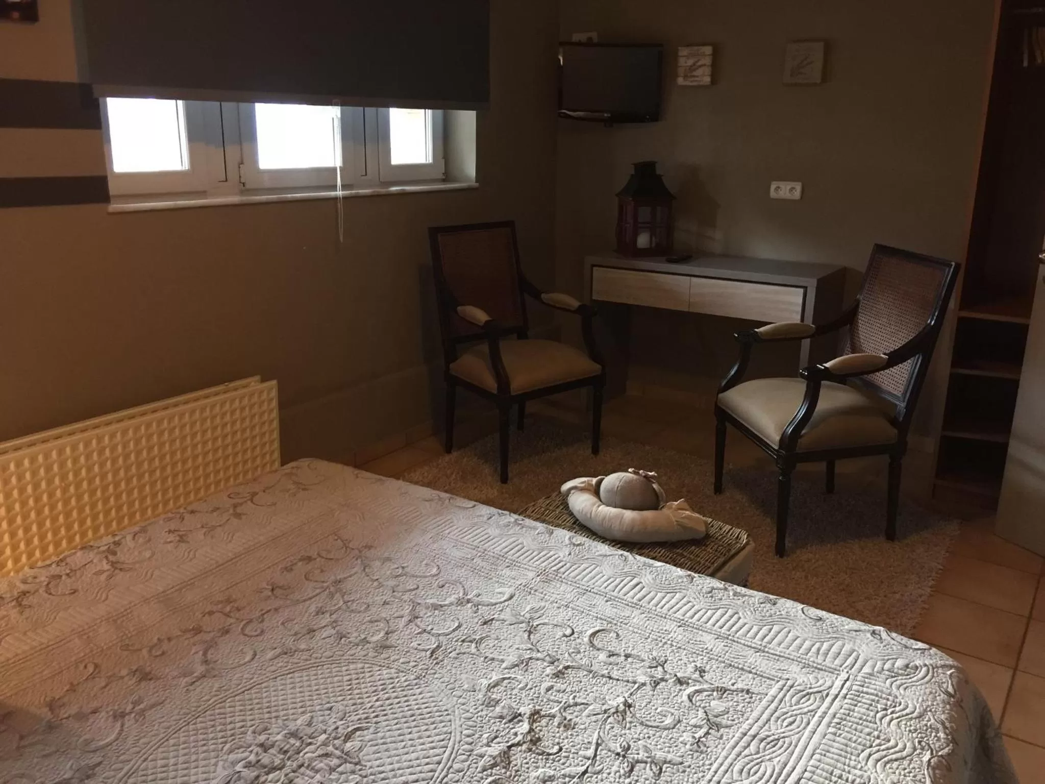 Bedroom, Bed in MARGOT'L