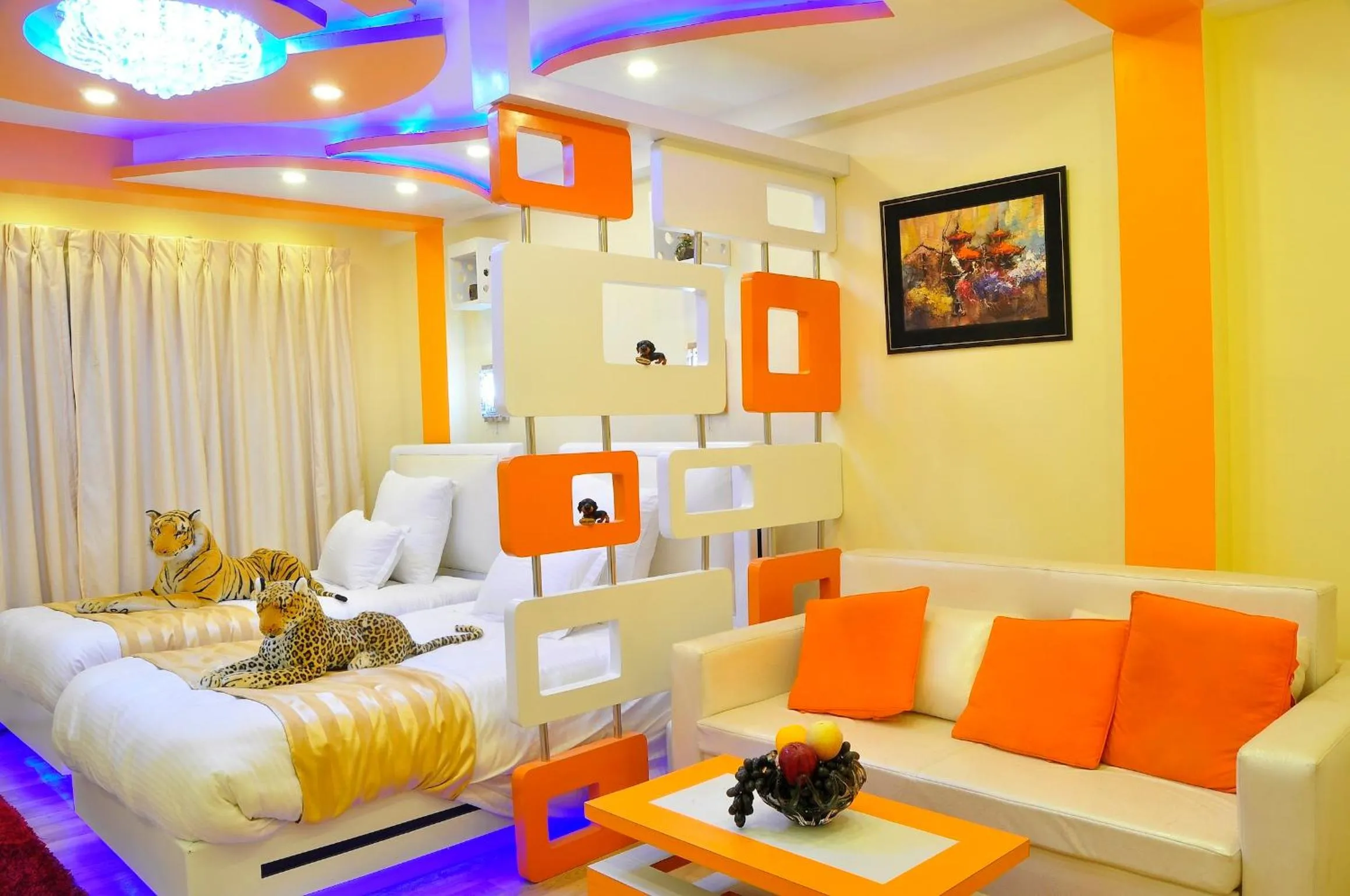 Photo of the whole room, Bed in Royal Penguin Boutique Hotel & Spa