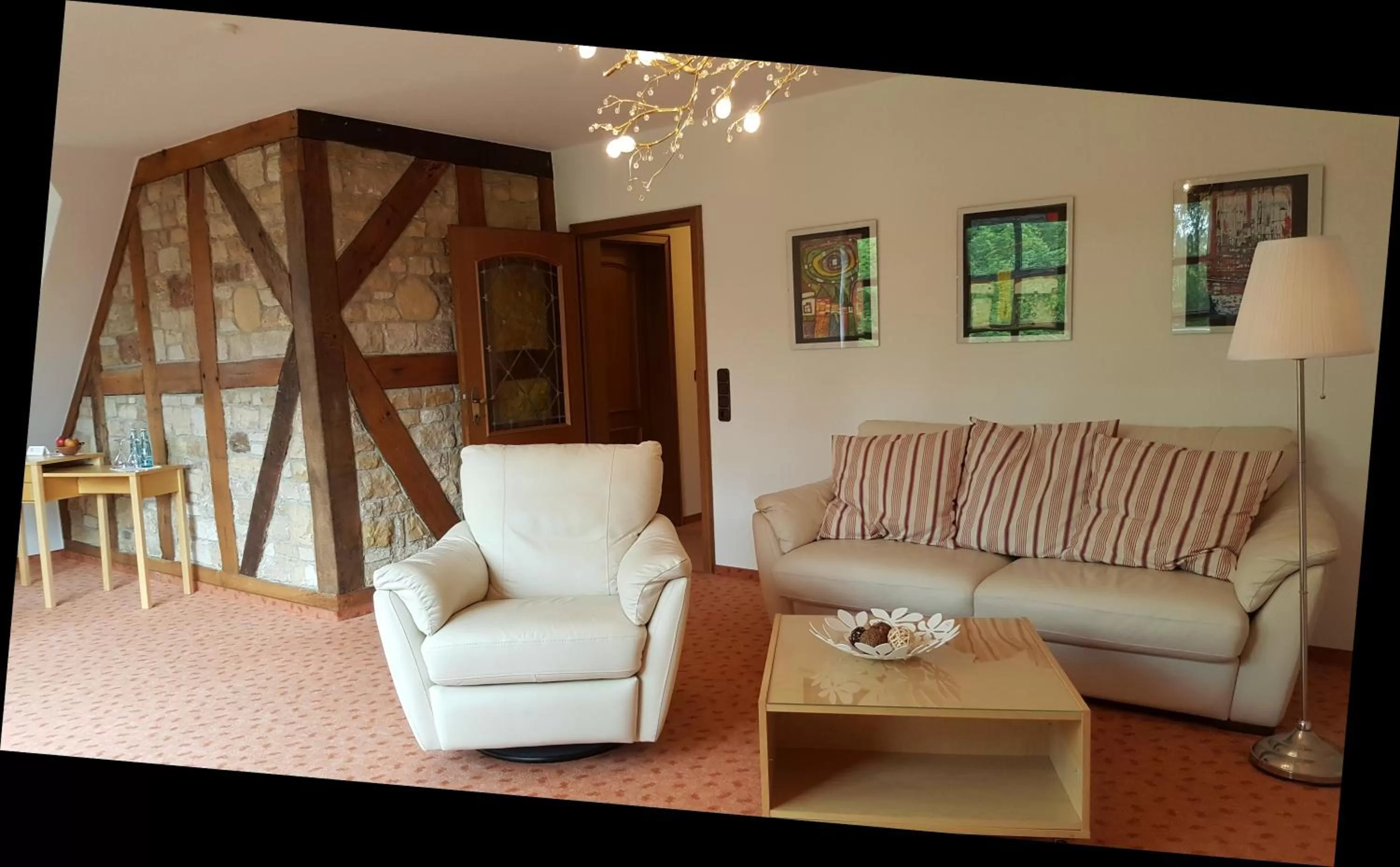 Living room in Hotel Goldflair am Rathaus