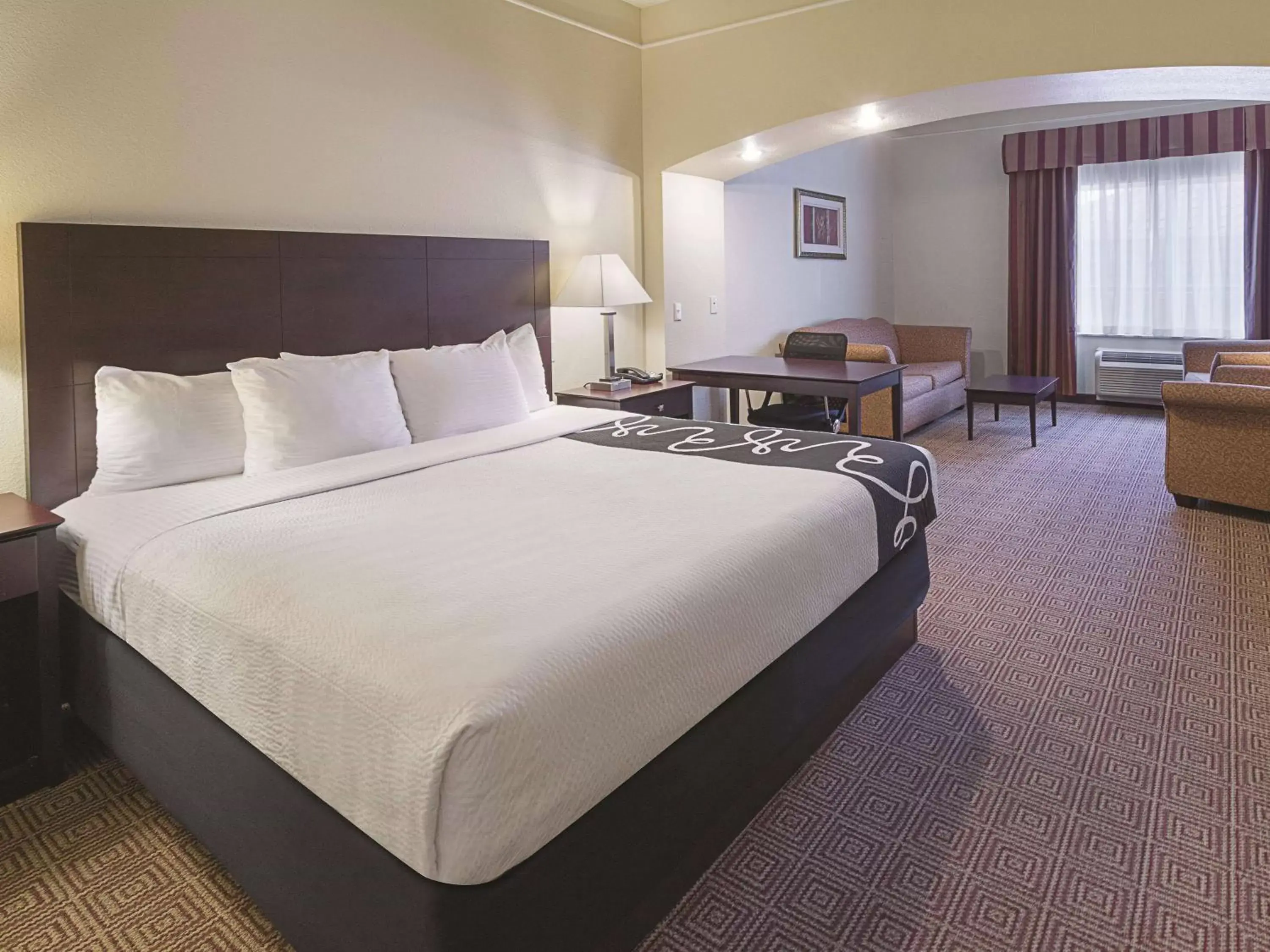 King Studio Suite - Non-Smoking in La Quinta by Wyndham Waxahachie King Studio Suite - Non-Smoking in La Quinta by Wyndham Waxahachie