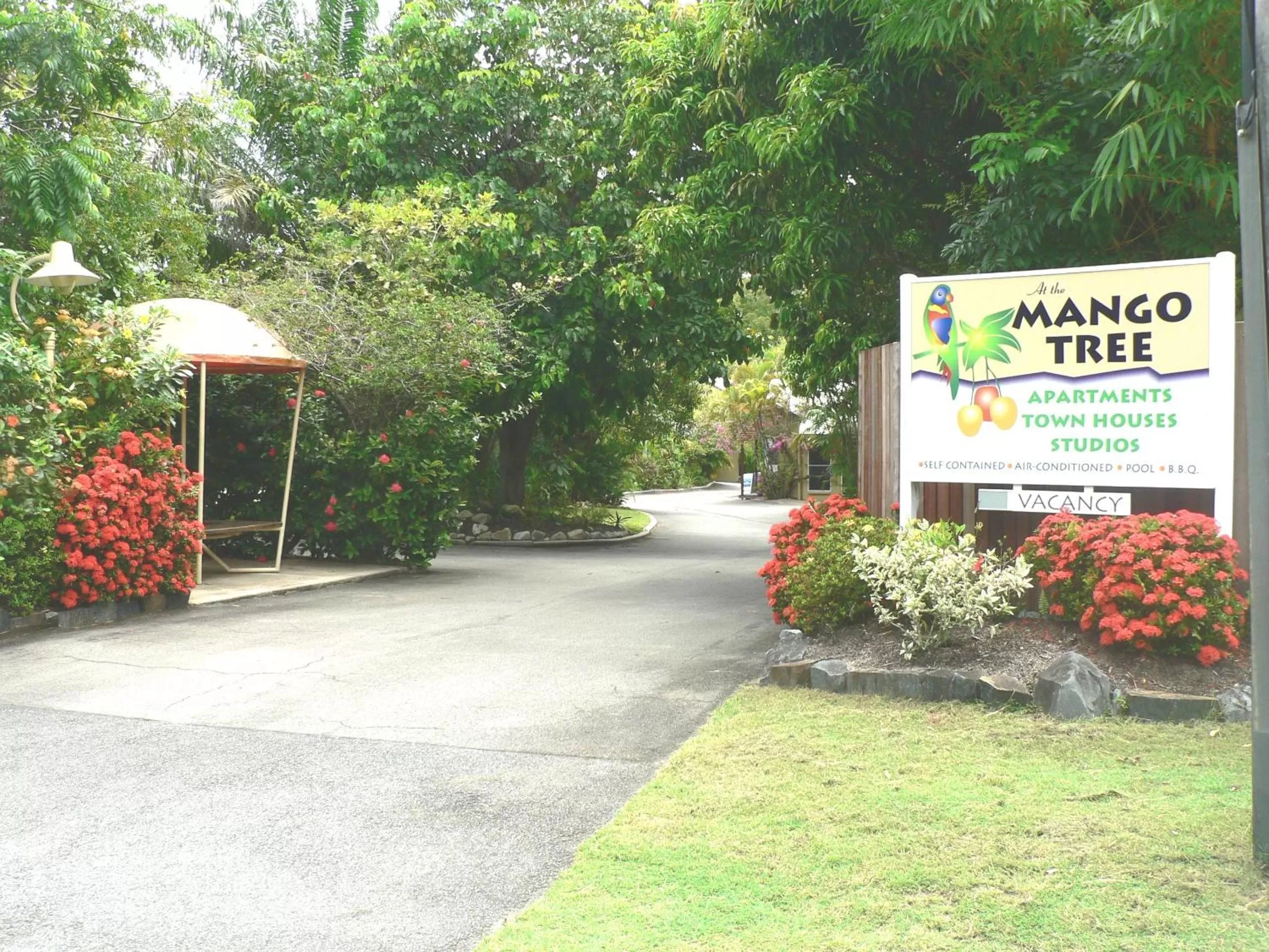 Facade/entrance in Mango Tree Holiday Apartments