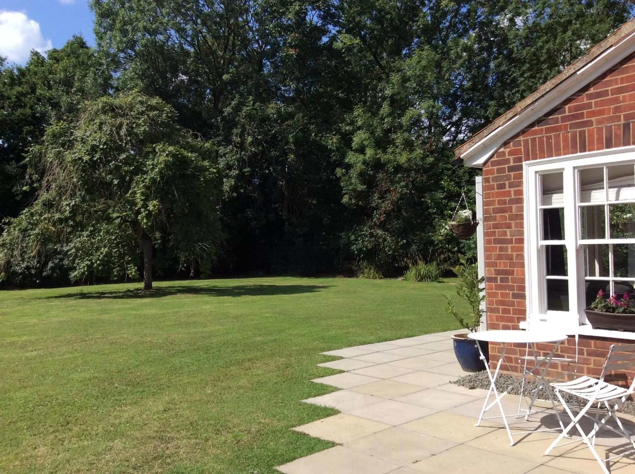 Patio in Beightons Bed and Breakfast