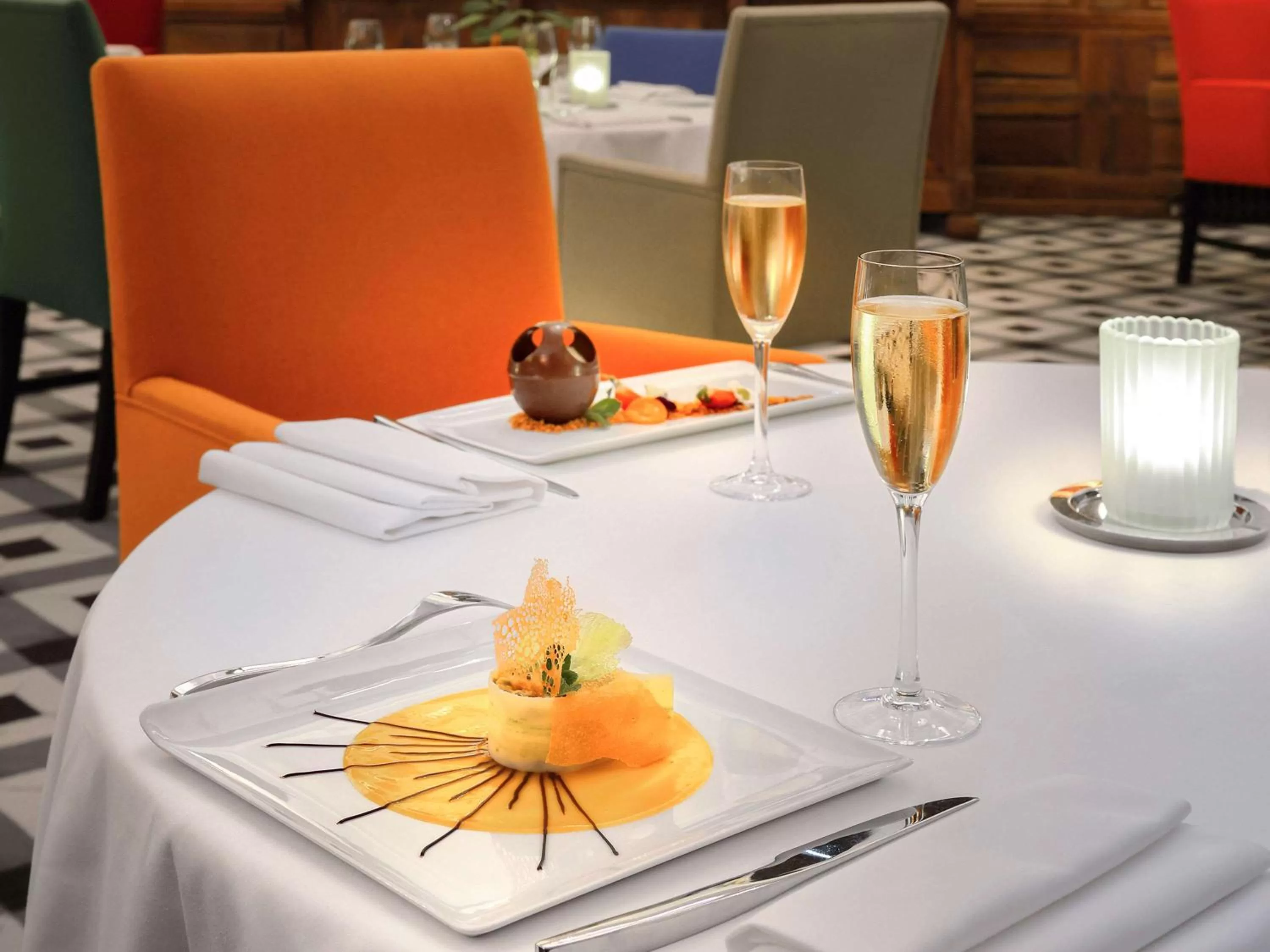 Restaurant/places to eat in Hôtel & Spa Jules César Arles - MGallery Hotel Collection