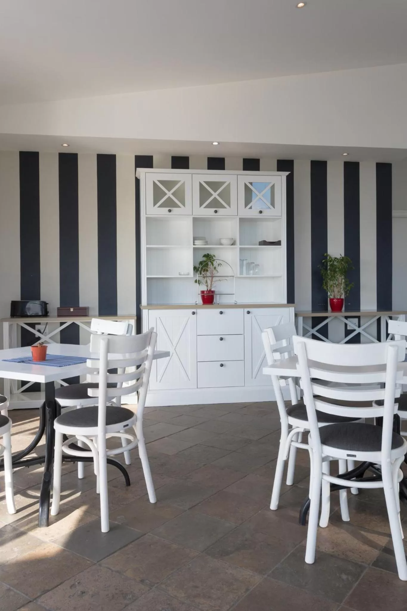 Breakfast in Oyster Box Guesthouse