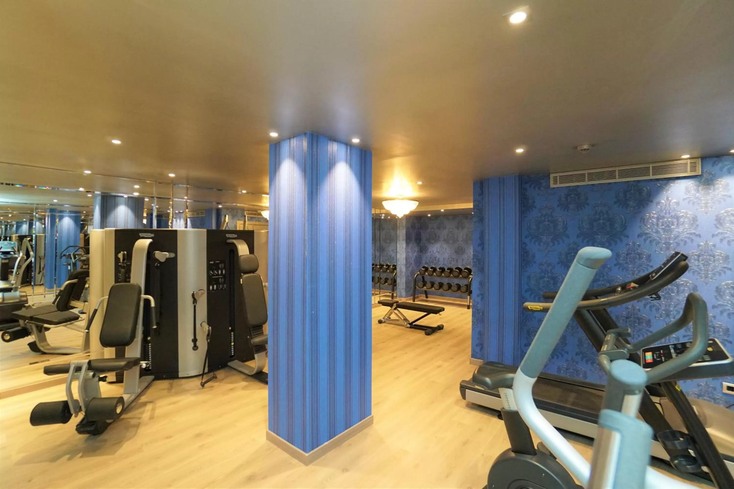 Fitness centre/facilities in Hotel & SPA Bringué