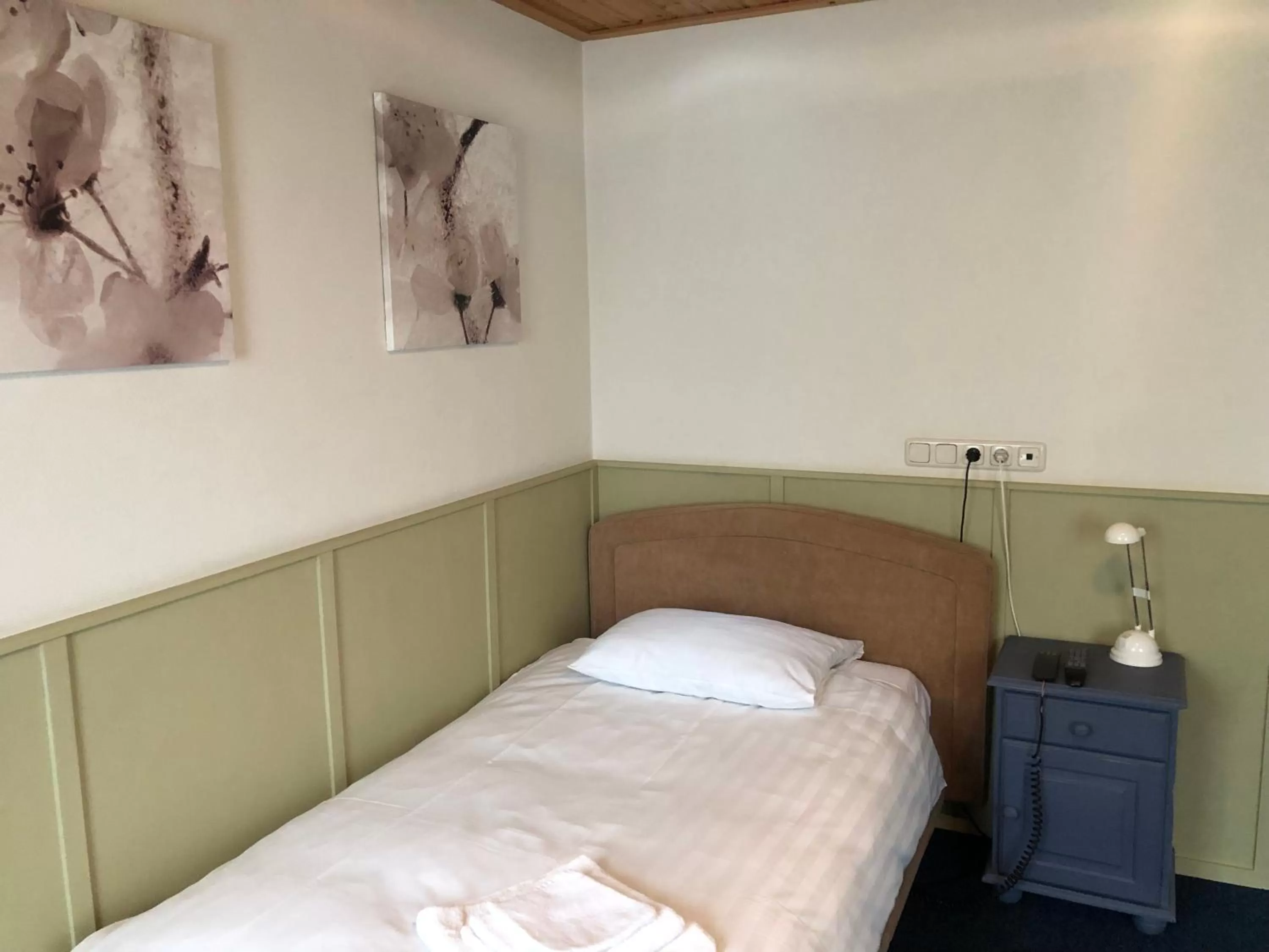 Bedroom, Bed in Hotel Verhoeven