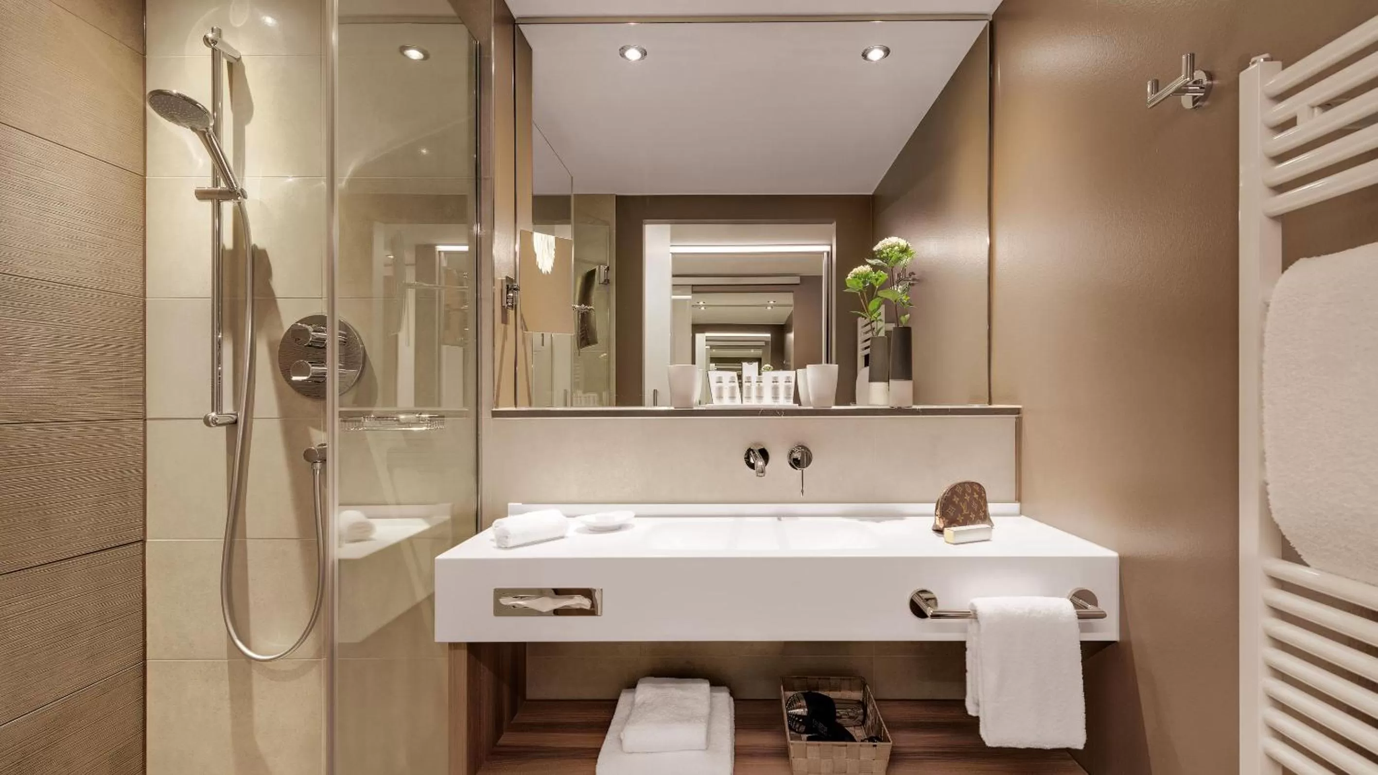 Bathroom in Hotel Stadt Lörrach