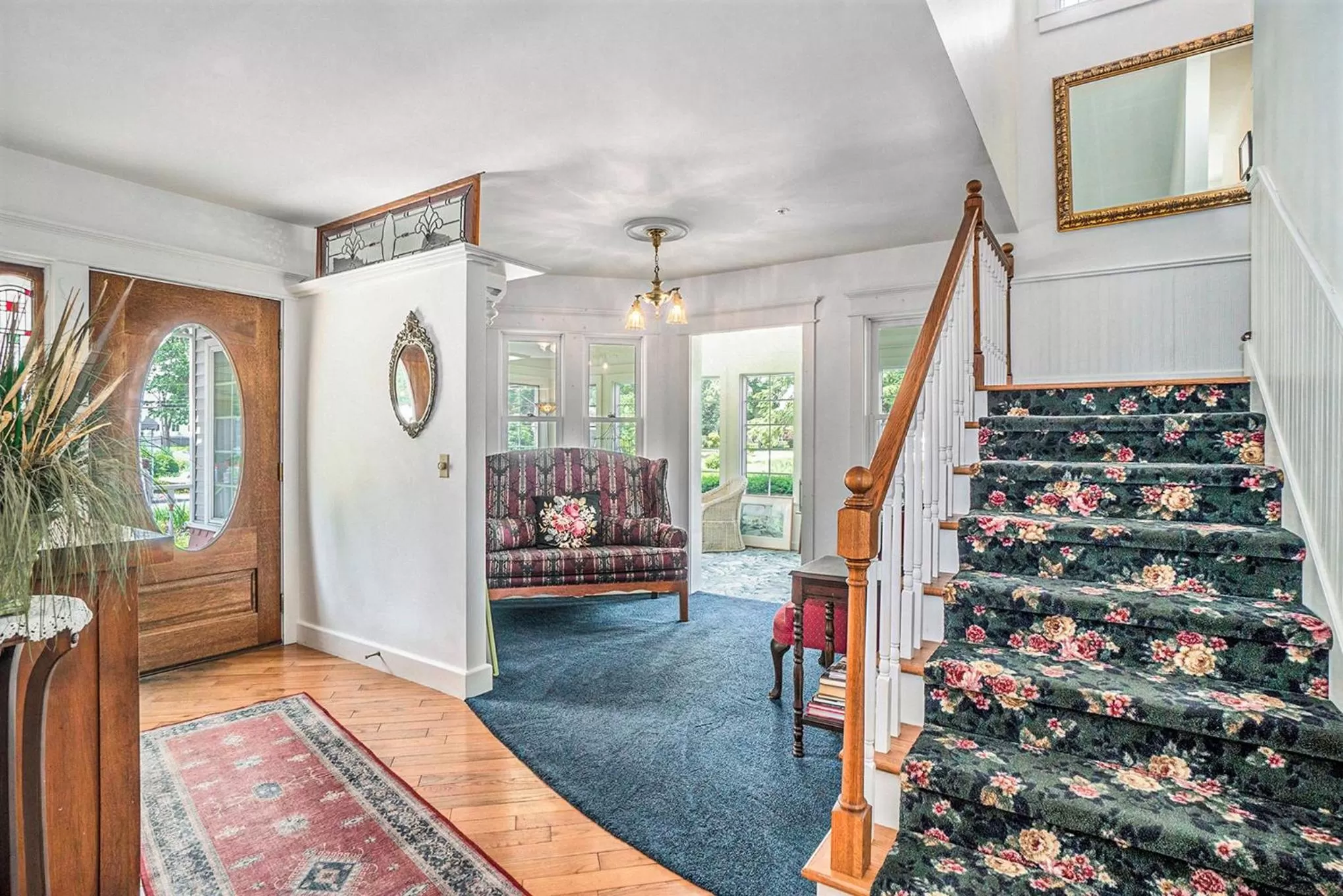 Facade/entrance in Yelton Manor Bed and Breakfast